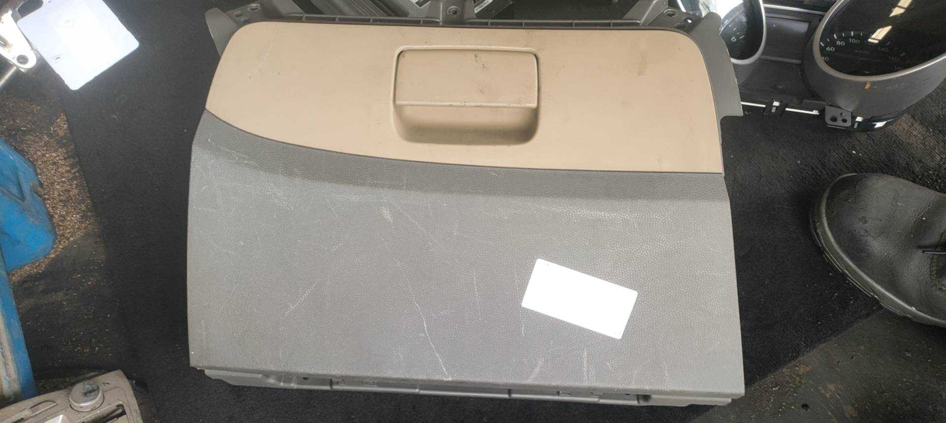 845102Z000SH 仪表台杂物箱