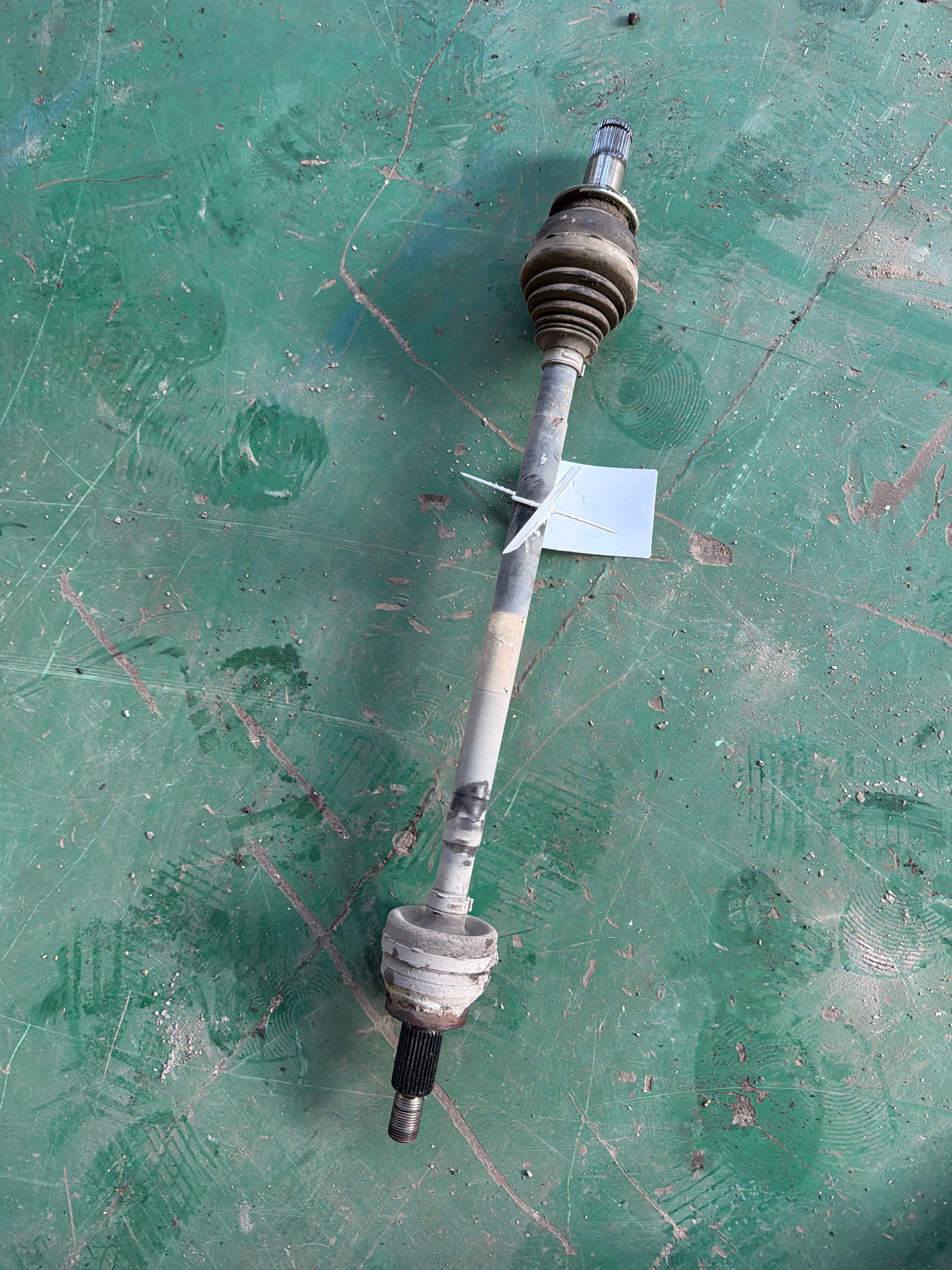 T2H3340 Rear Axle Shaft, Right