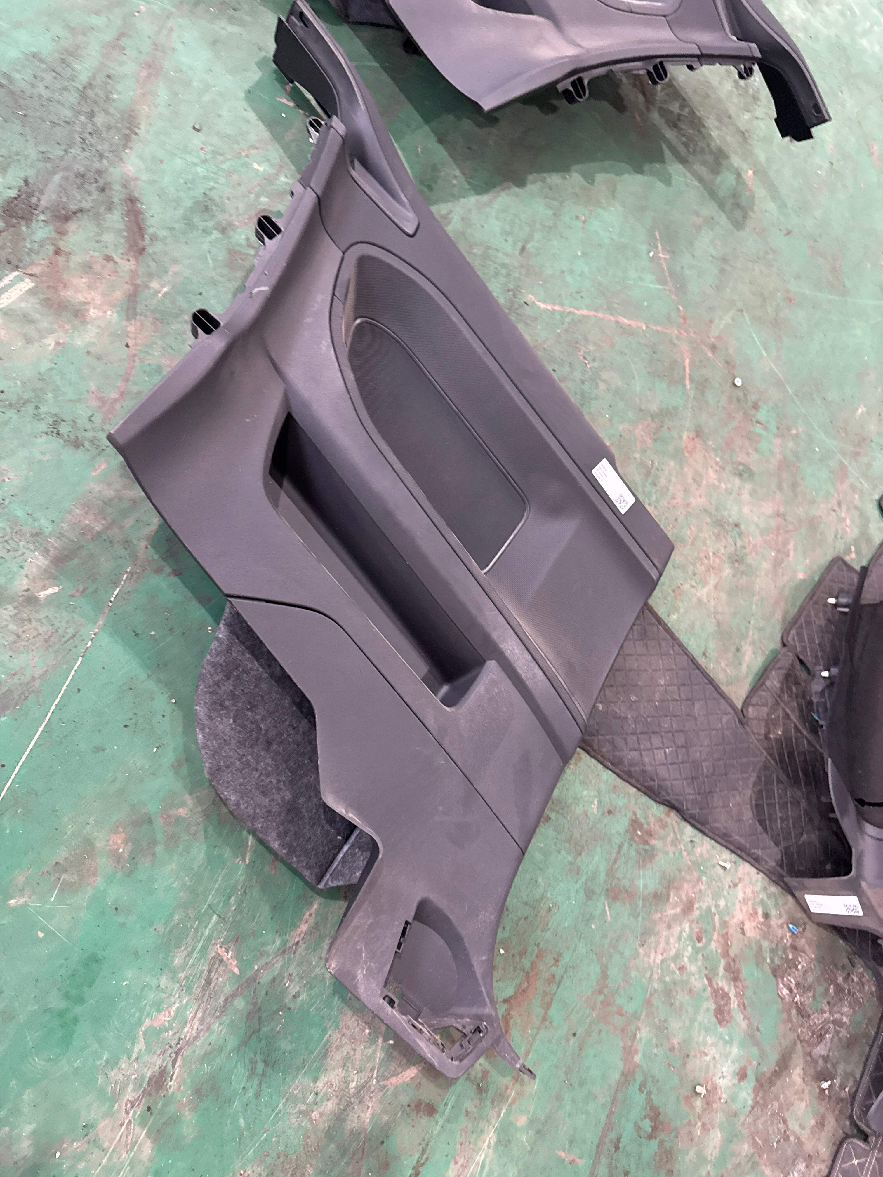 LR029276 Trunk Trim Panel, Left