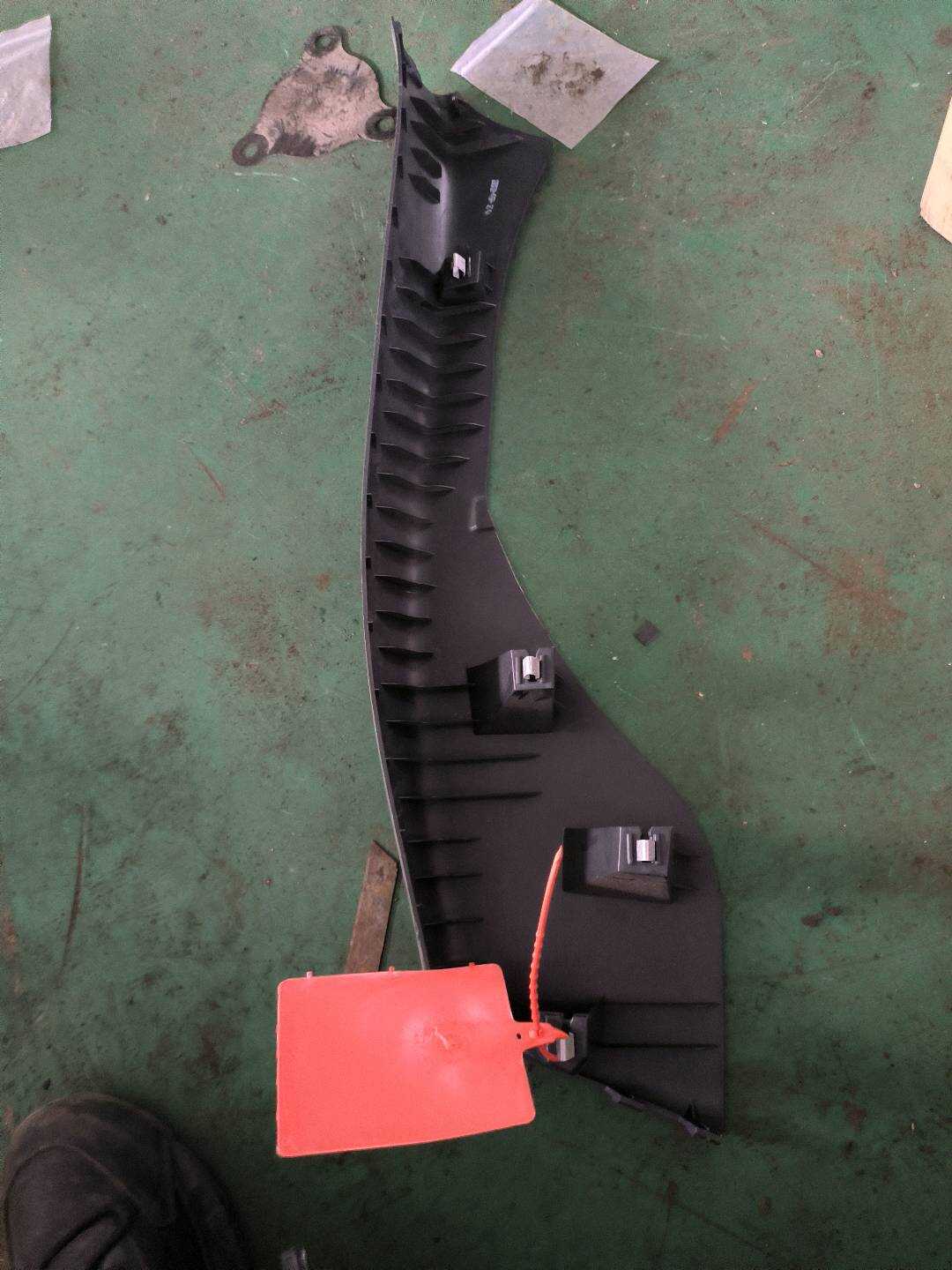 34D867766 C柱内衬(右下)