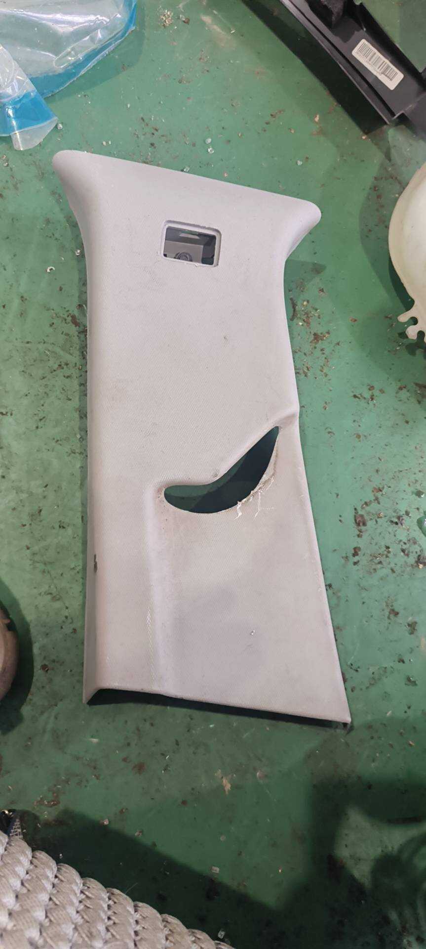 84465163 B柱内衬(左上)