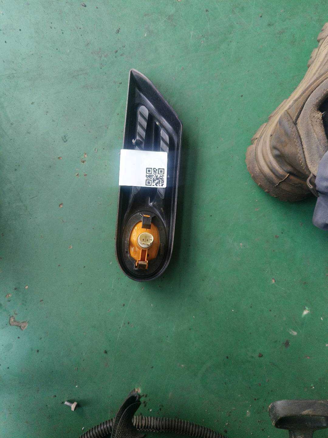 63137260202 前叶子板灯(右)