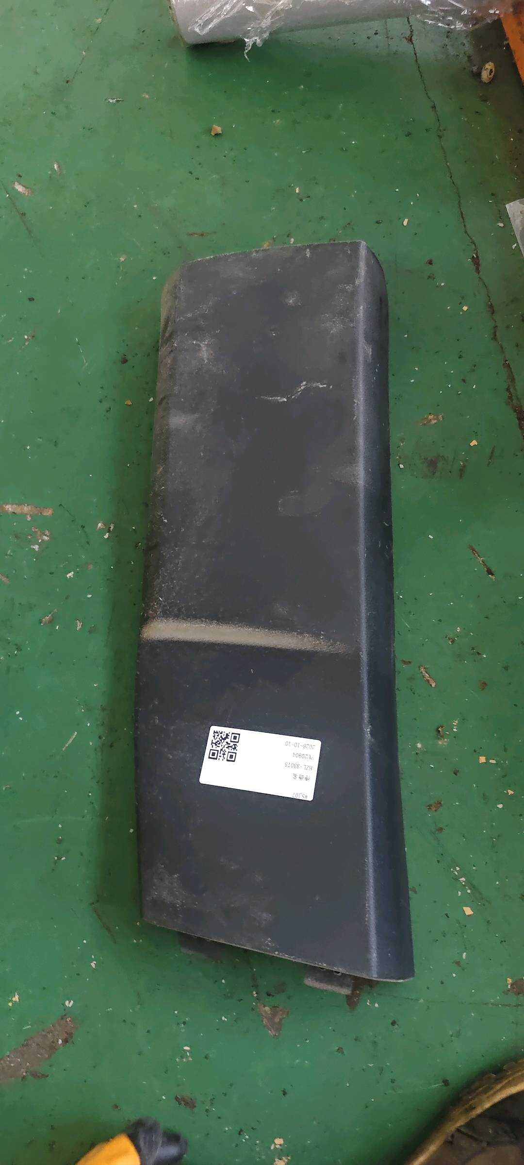 51436971869 B柱内衬(左下)