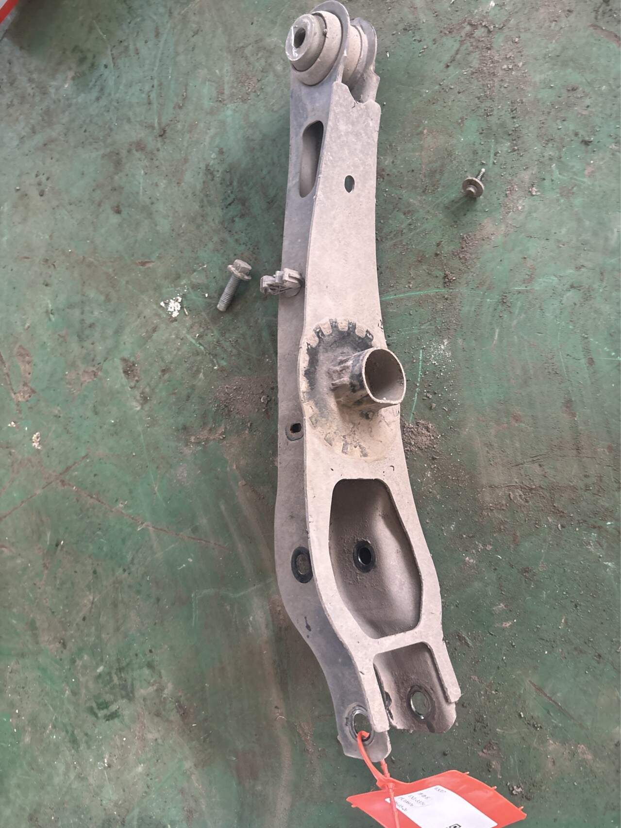 84766598 Rear Lower Control Arm, Left