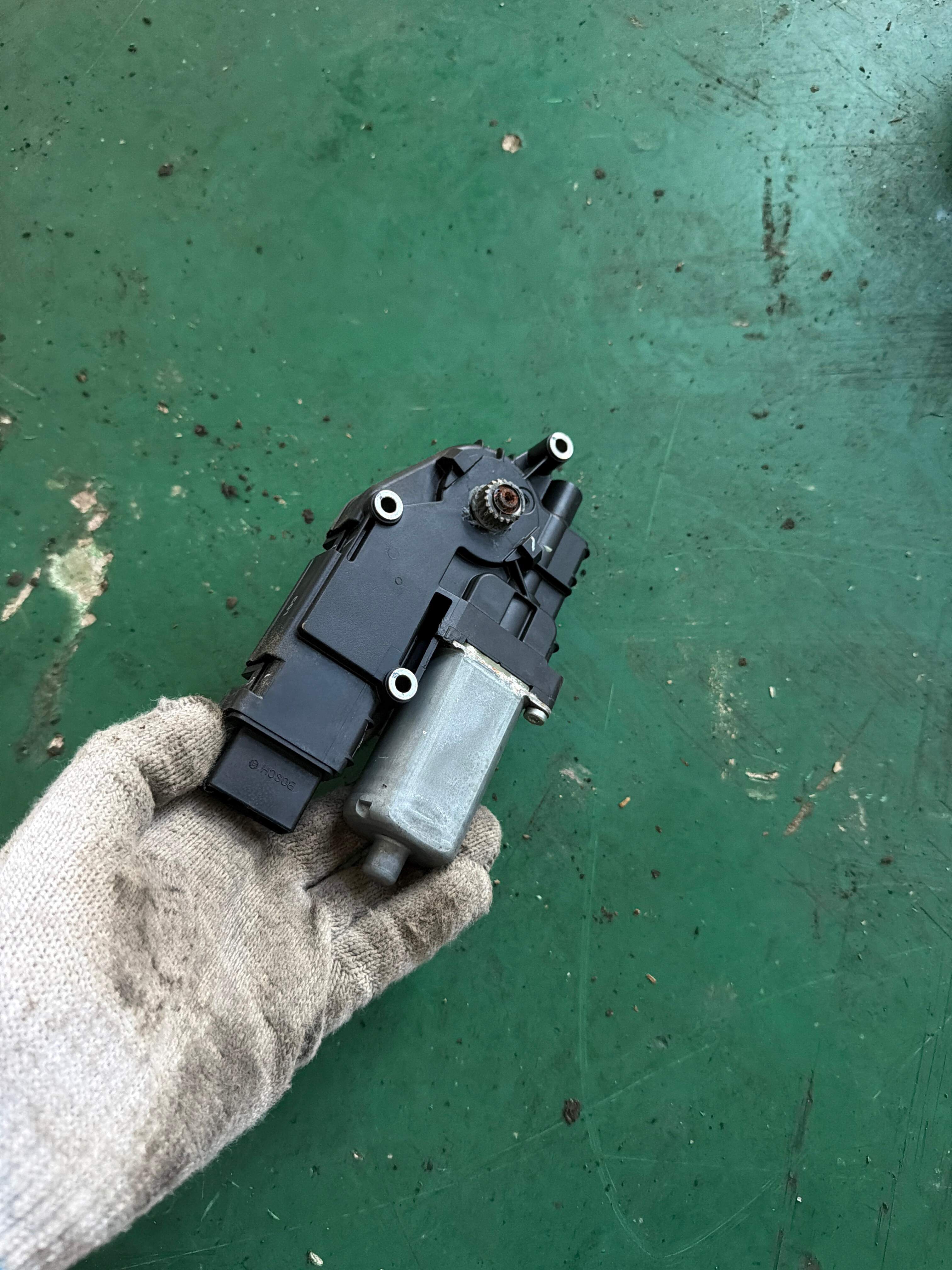 70450TL0G21 Sunroof Motor