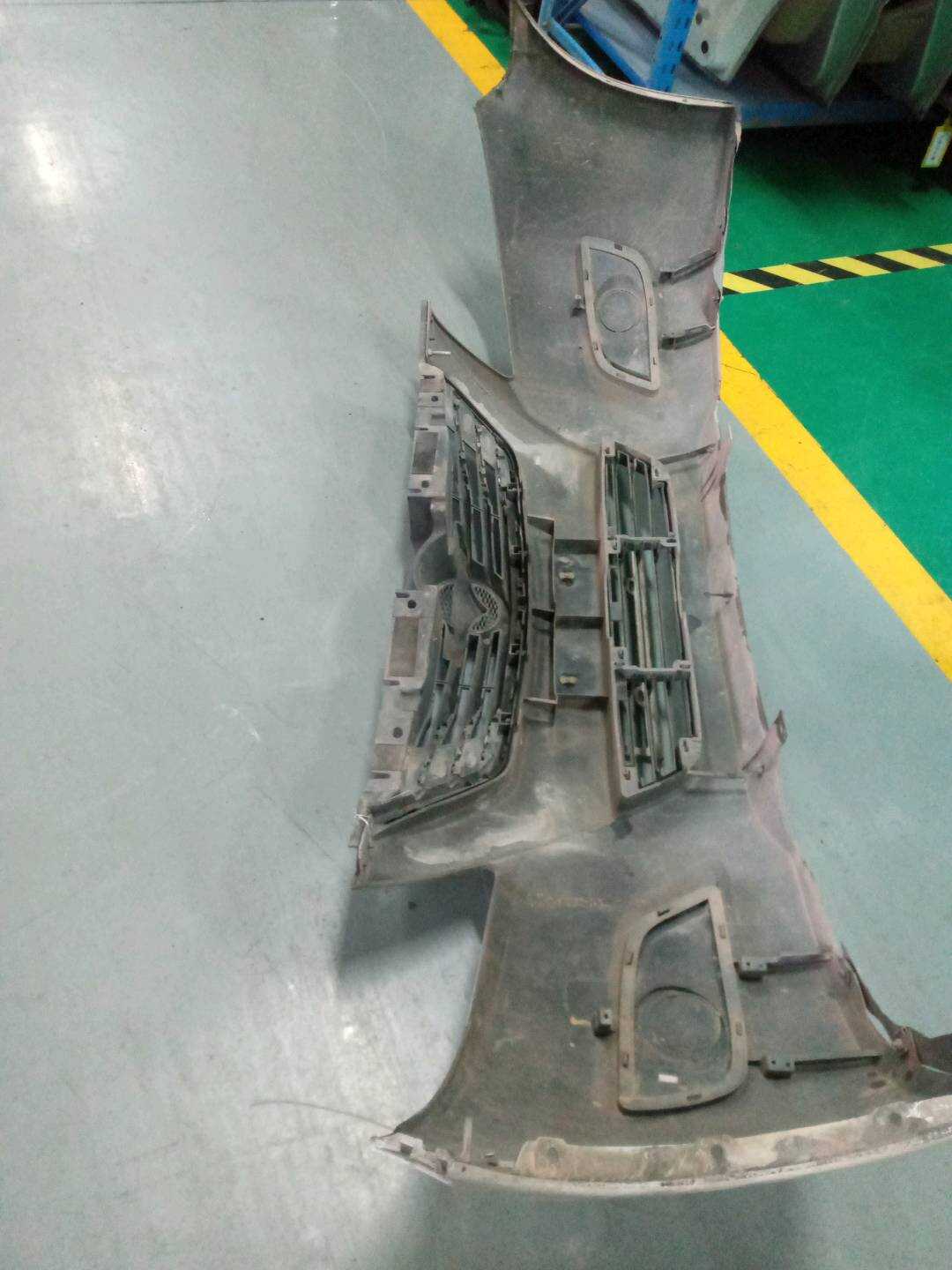 PA1050031M1 前保险杠皮