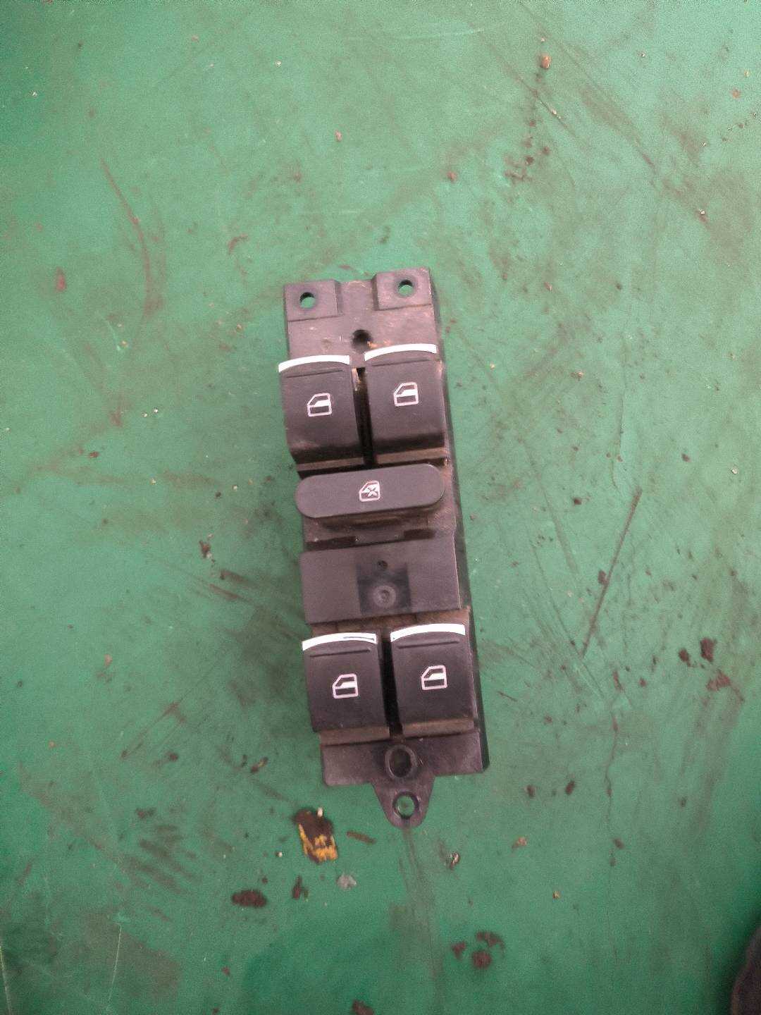 3746105XKZ36B 左前门窗开关总成
