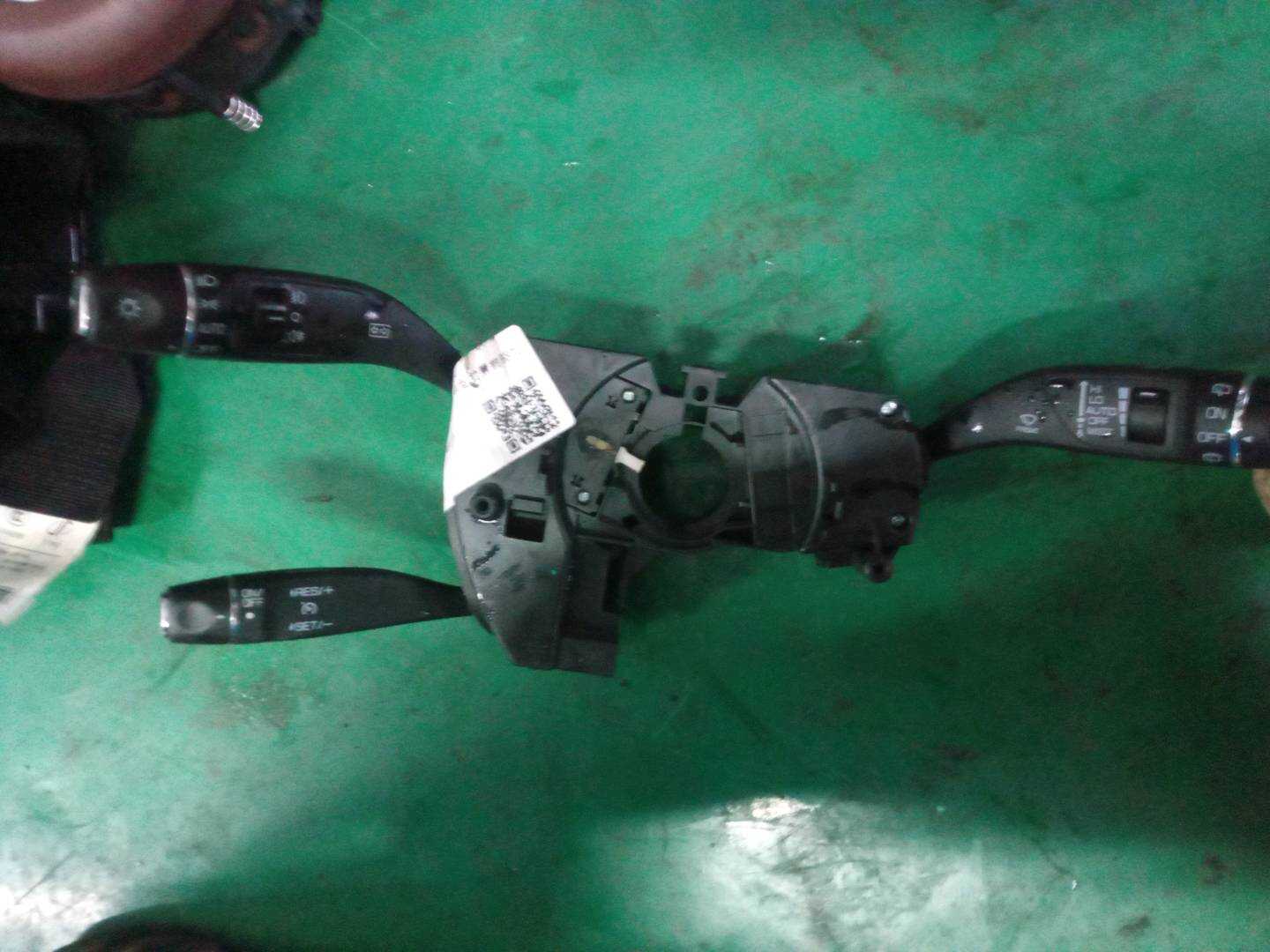 T7003774010004B11B2740U Combination Switch