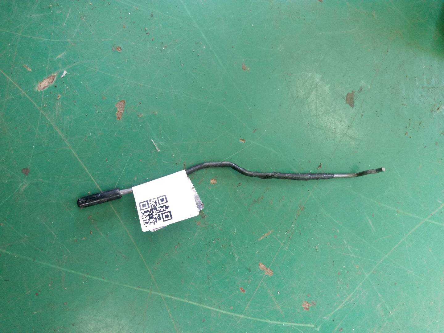 51217175729 前门锁止杆(左)
