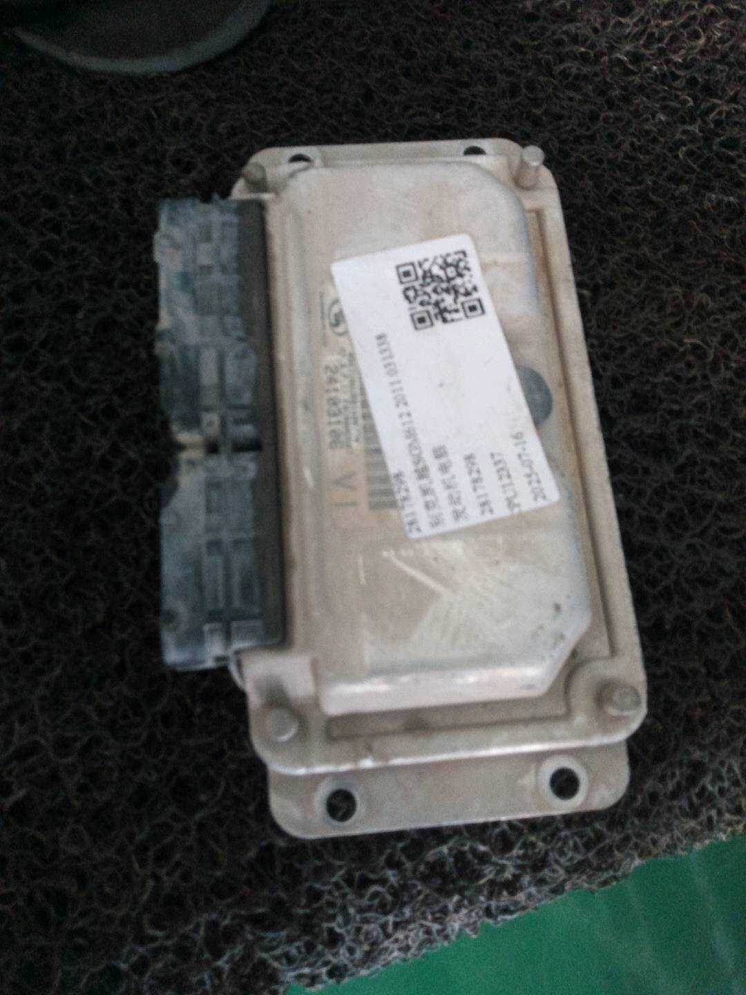 28178298 发动机电脑