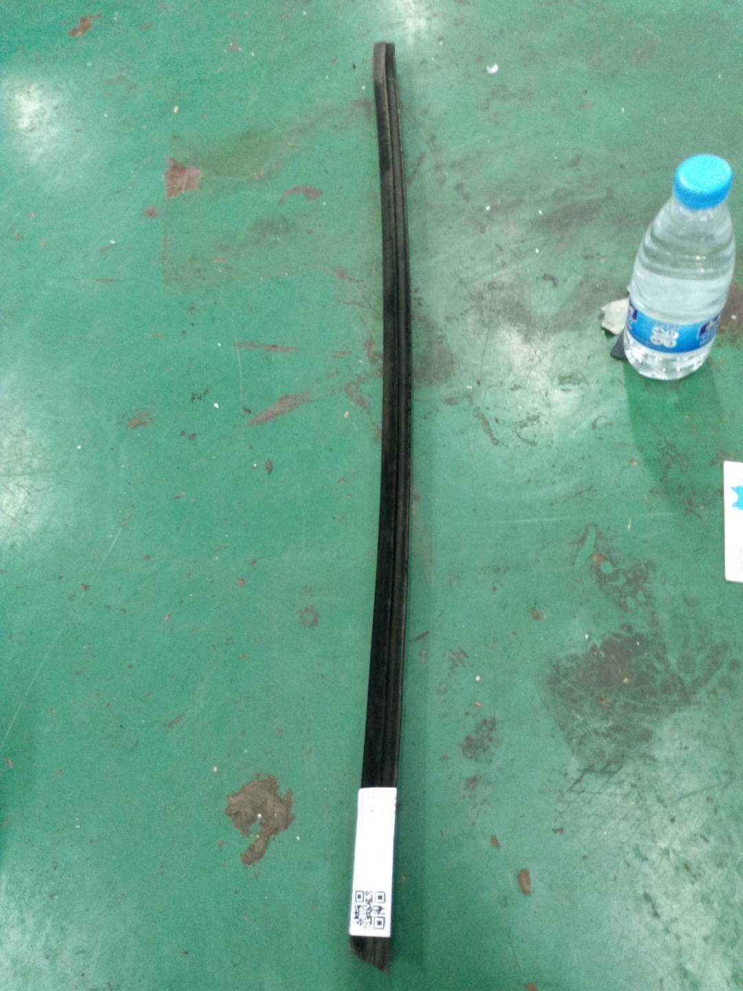 822314X000 Front Door Window Molding (Left Inner)