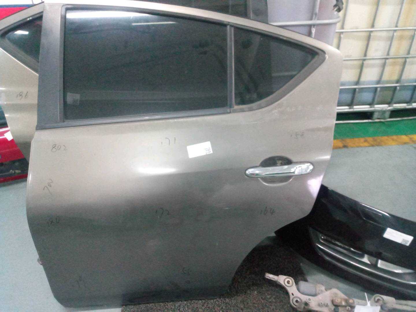 H21013AWMB 后门壳(左)