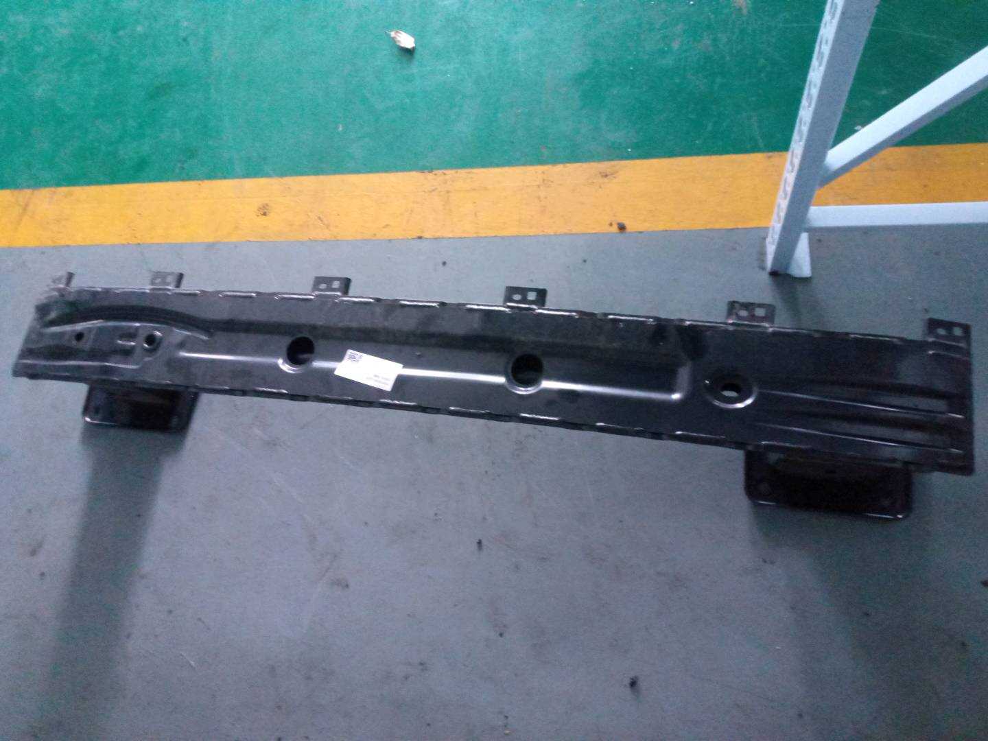 PZ1Z17724A 后保险杠骨架