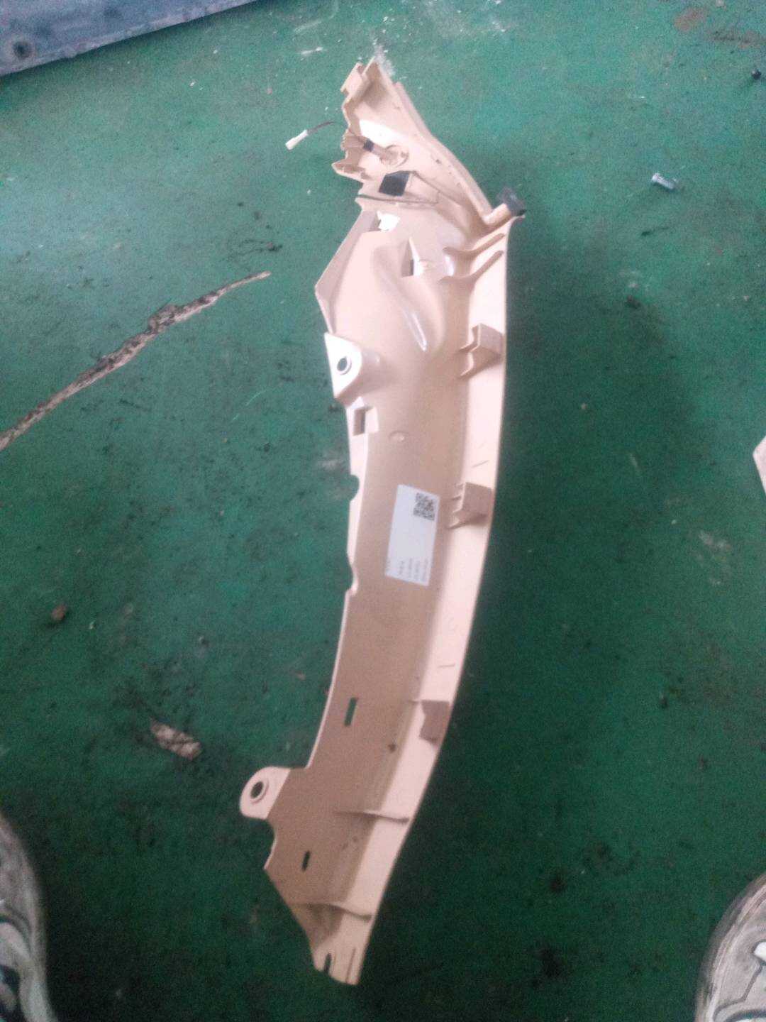 51437036060 C柱内衬(右下)
