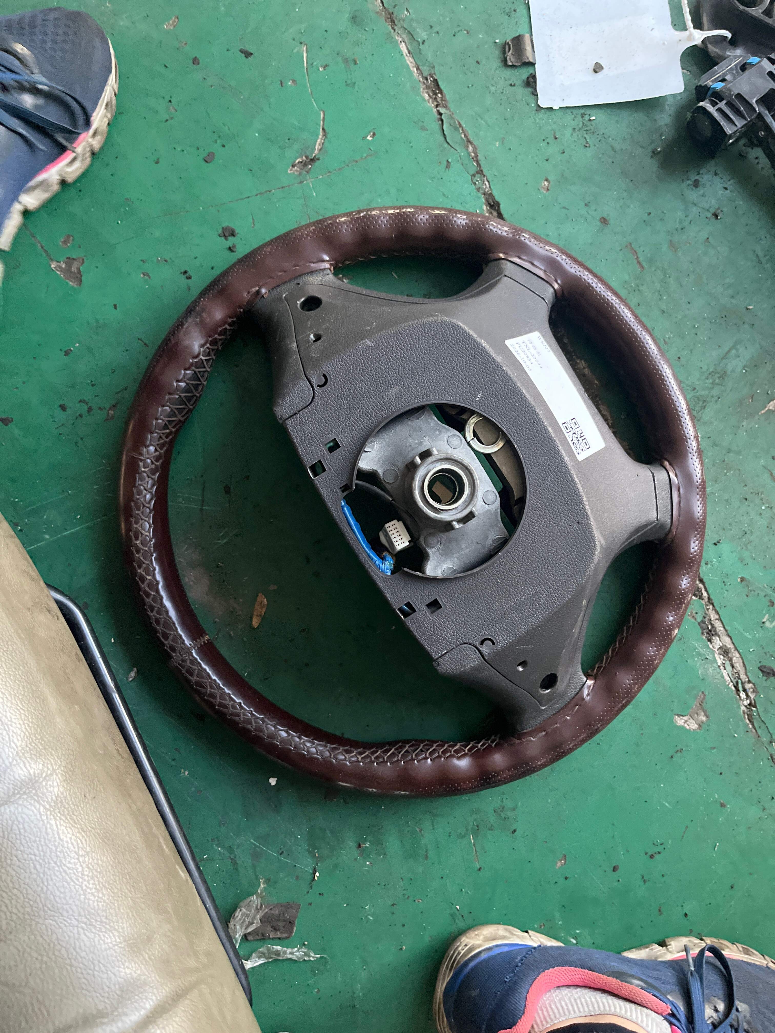 561004Q210YDA 方向盘总成