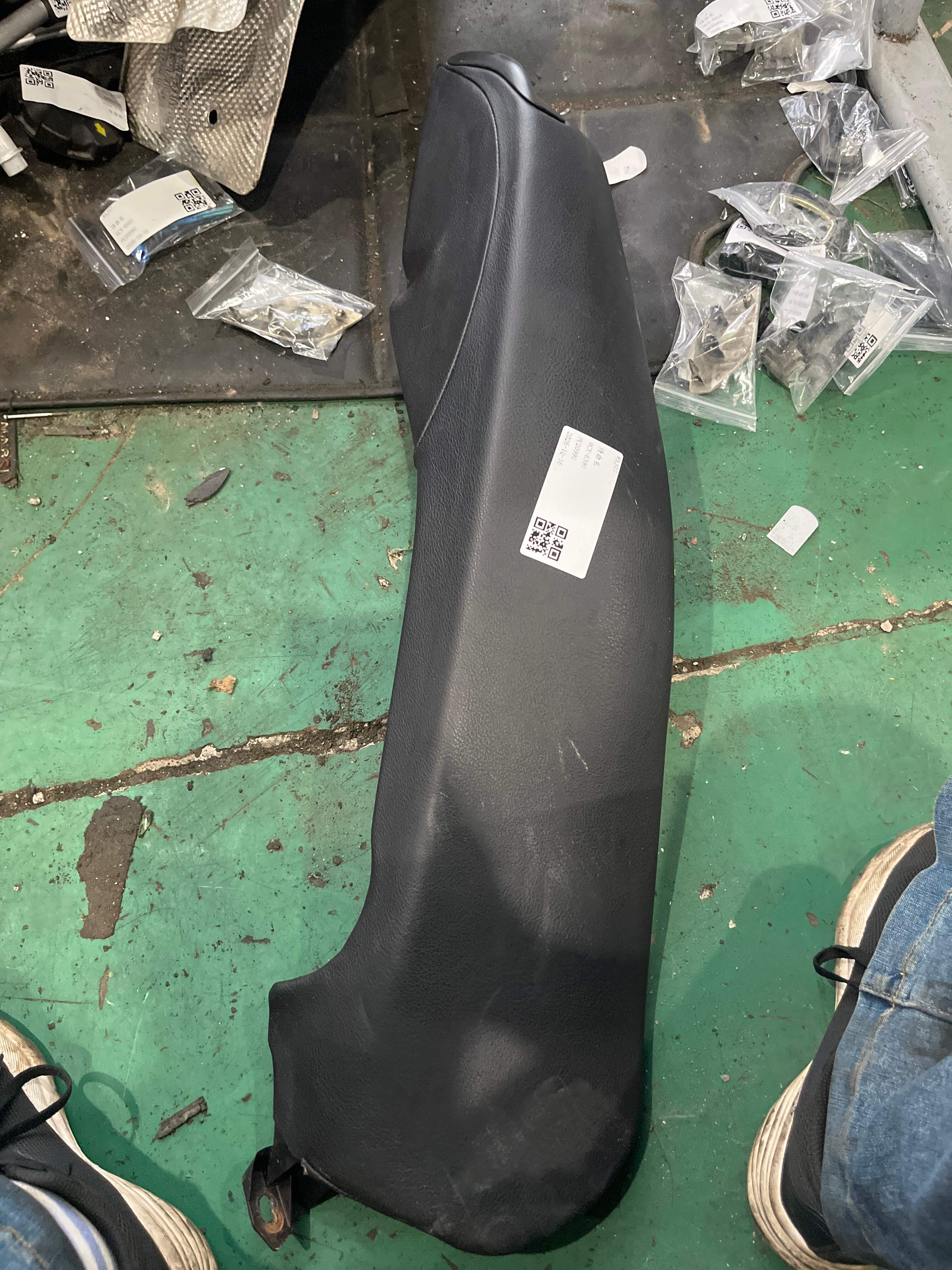 1K5885703AR Rear Seat Backrest Side Cushion, Left