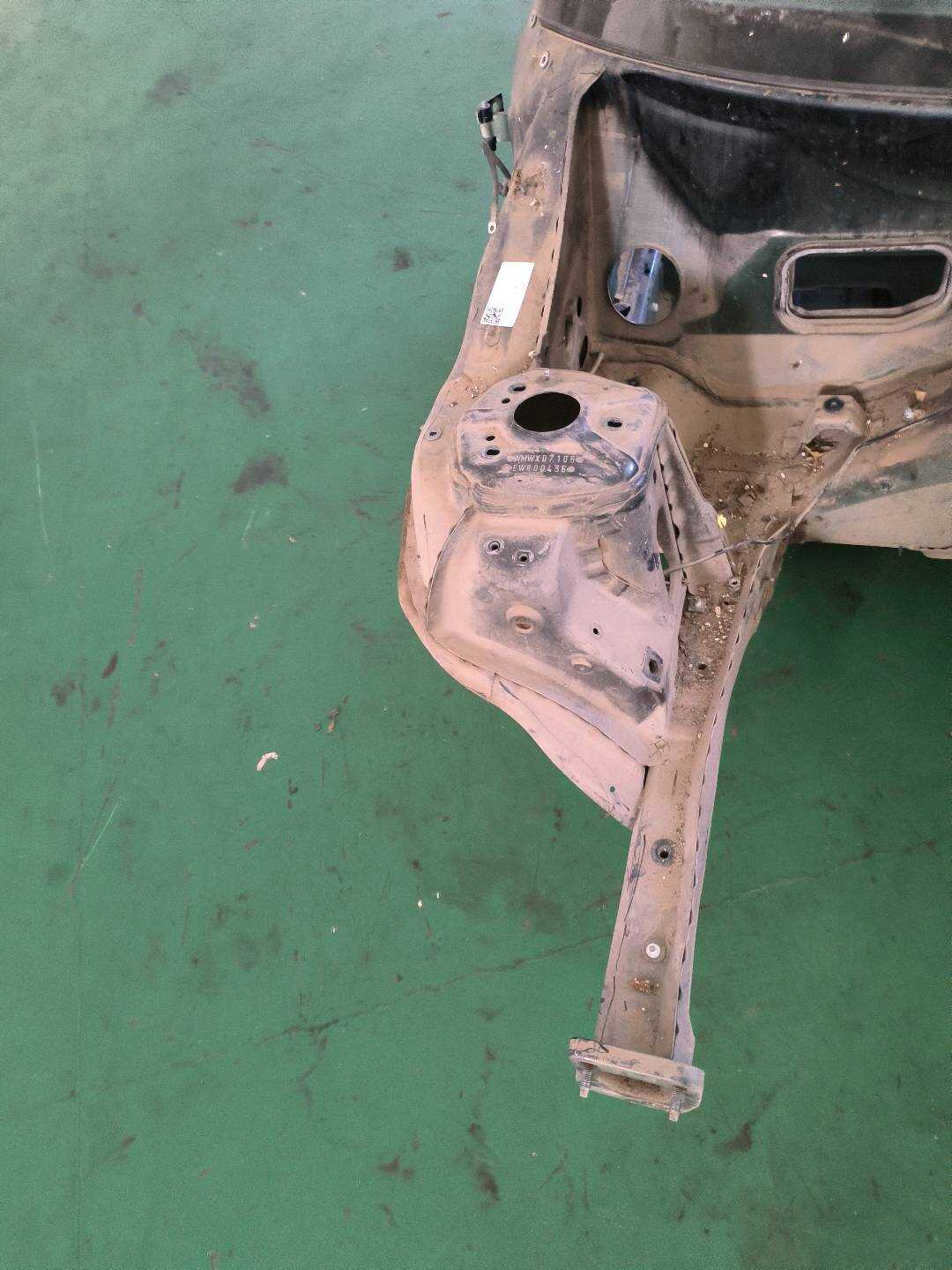 41009805588 Front Wheel Arch Panel, Right
