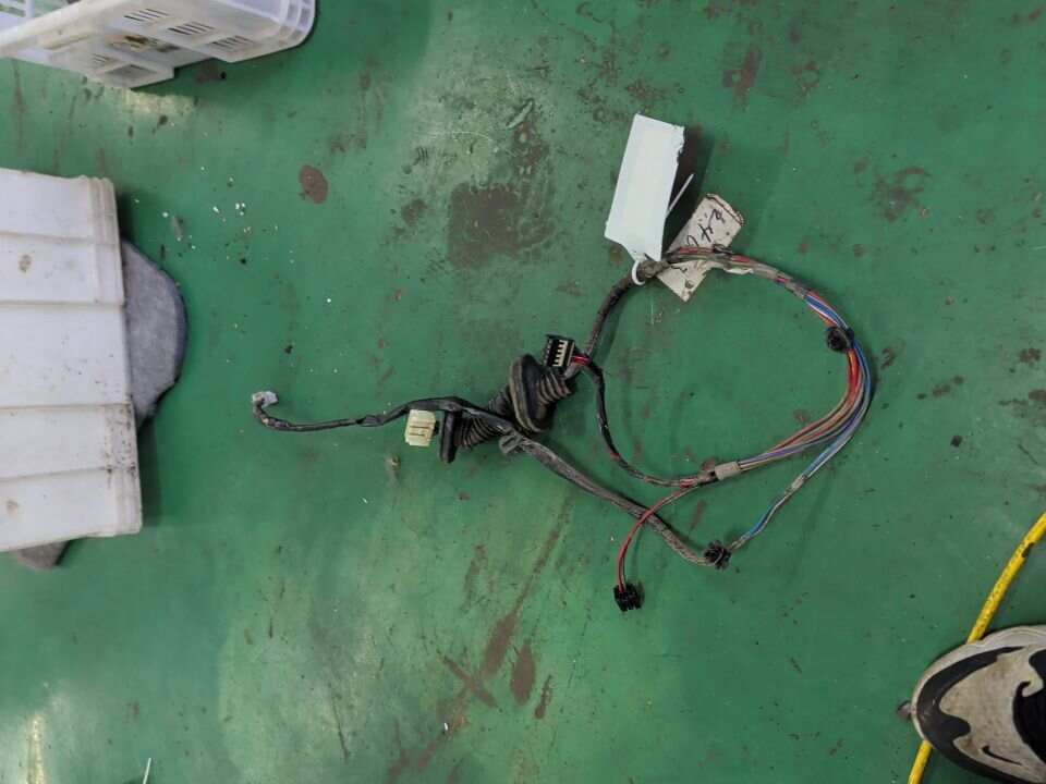 8215433100 后门线束(右)