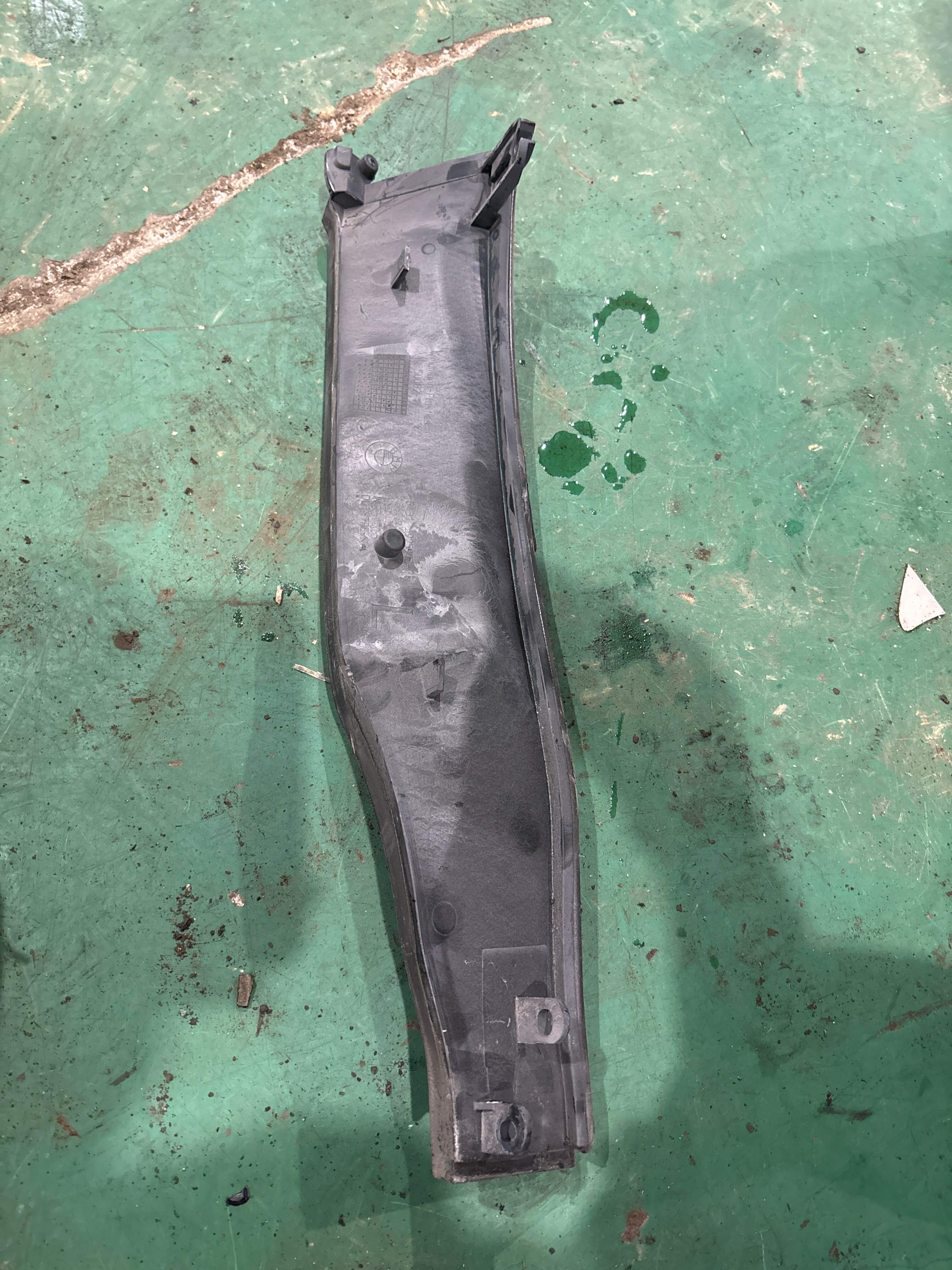 64316925973 Front Bulkhead Heat Shield, Left