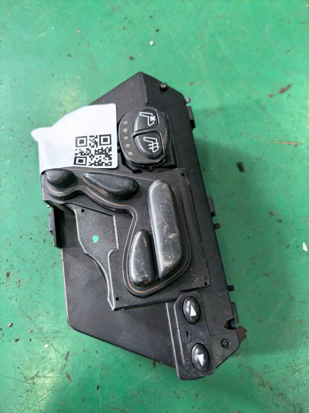 A22082124797C45 电器开关