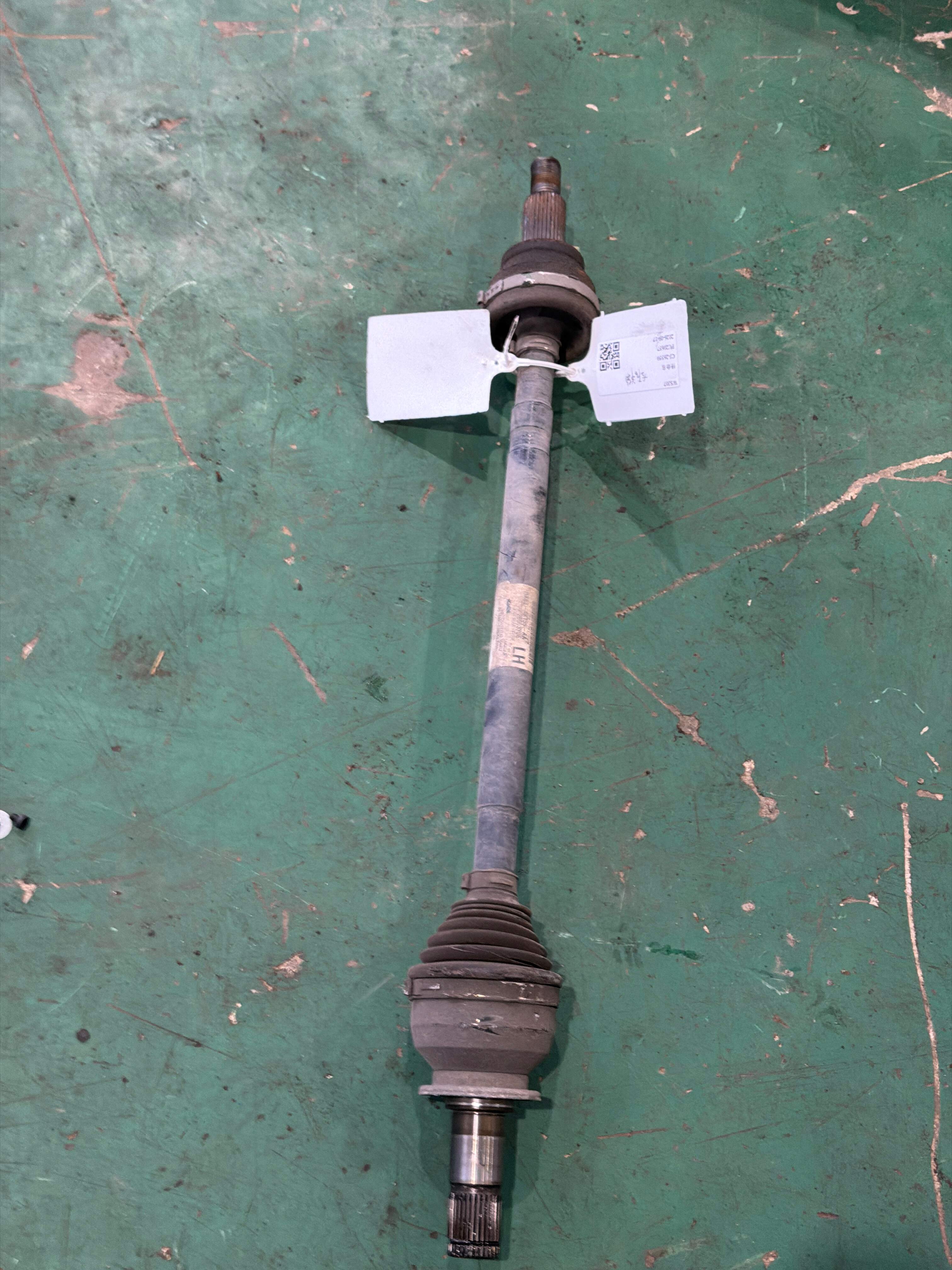 T4A1810 后半轴(左)
