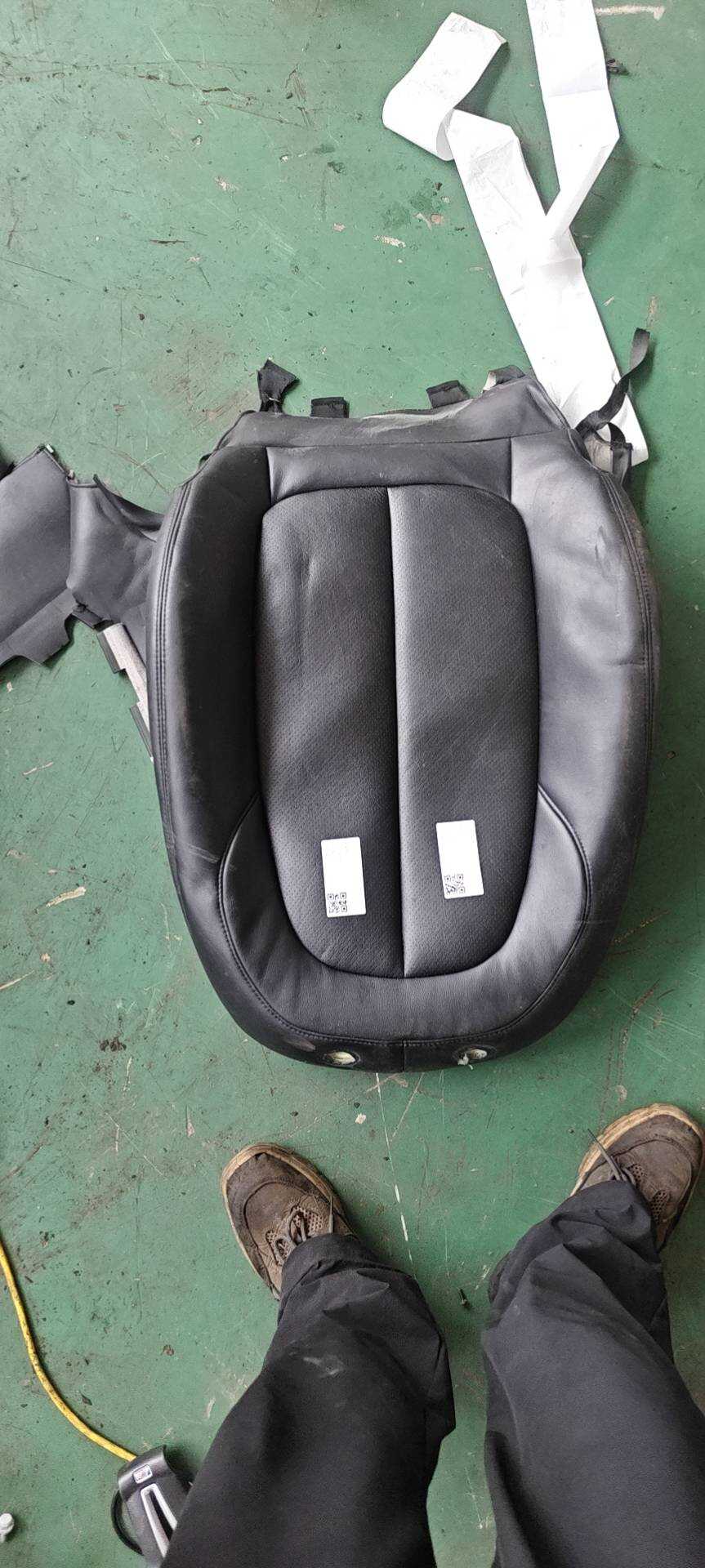 52107374618 副驾驶员座椅靠背面罩