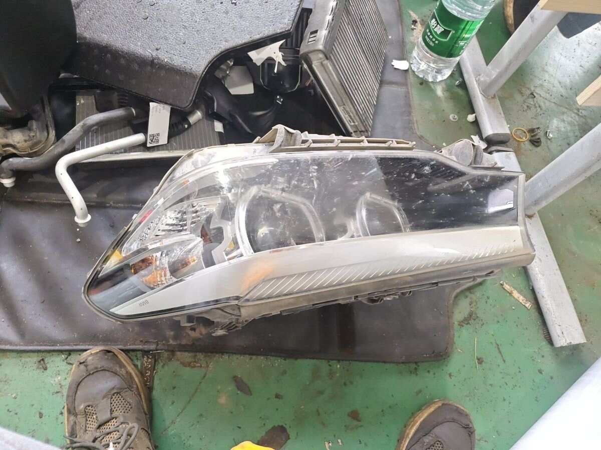 63117458883 Front Headlight Half Assembly, Left