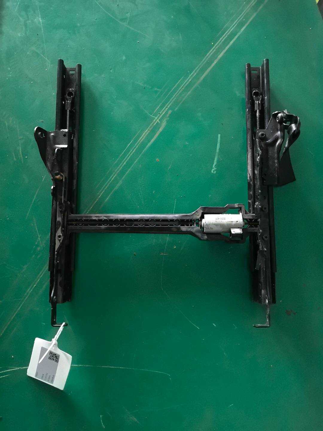 52109461859 驾驶员座椅底座骨架