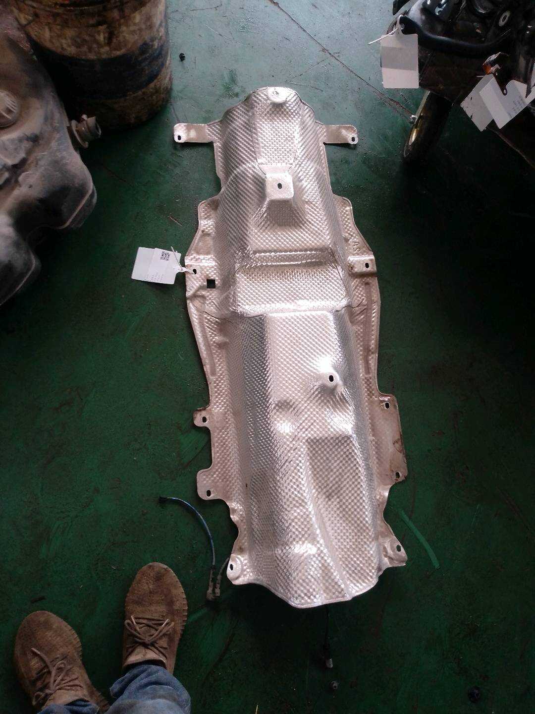 51488498375 变速器传动轴盖板