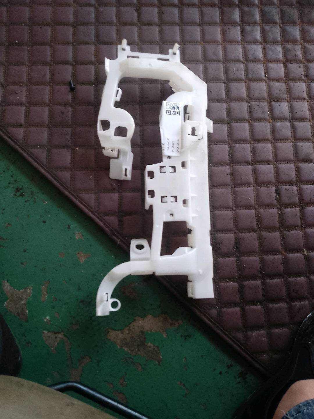 61139394450 电缆盒