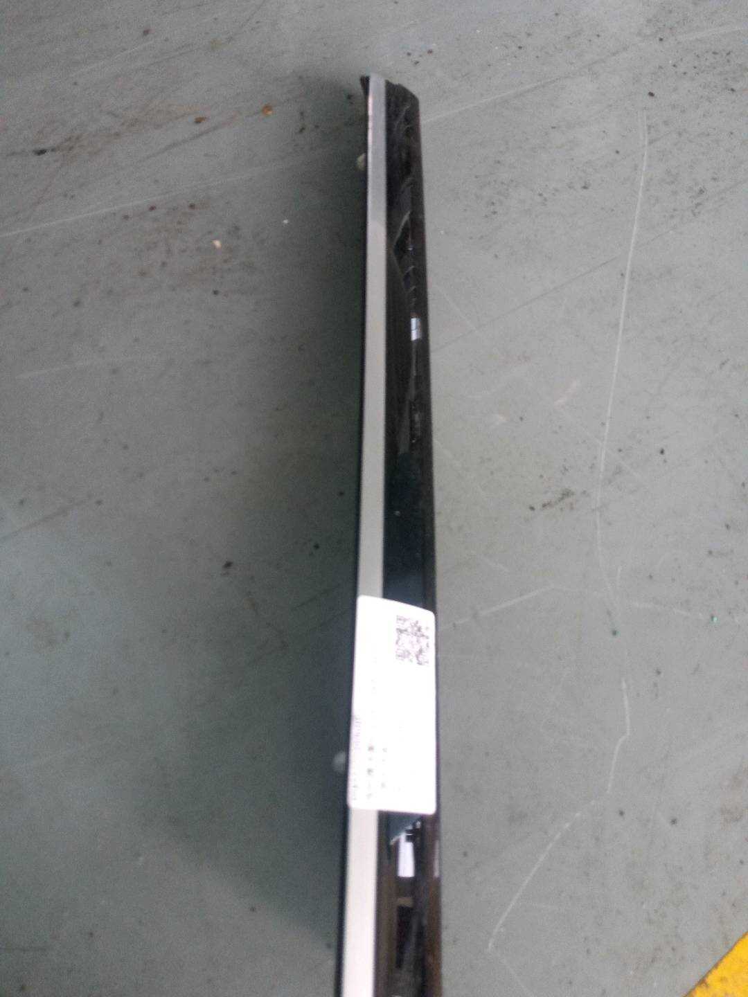 958552222006BB 仪表台饰条(右)
