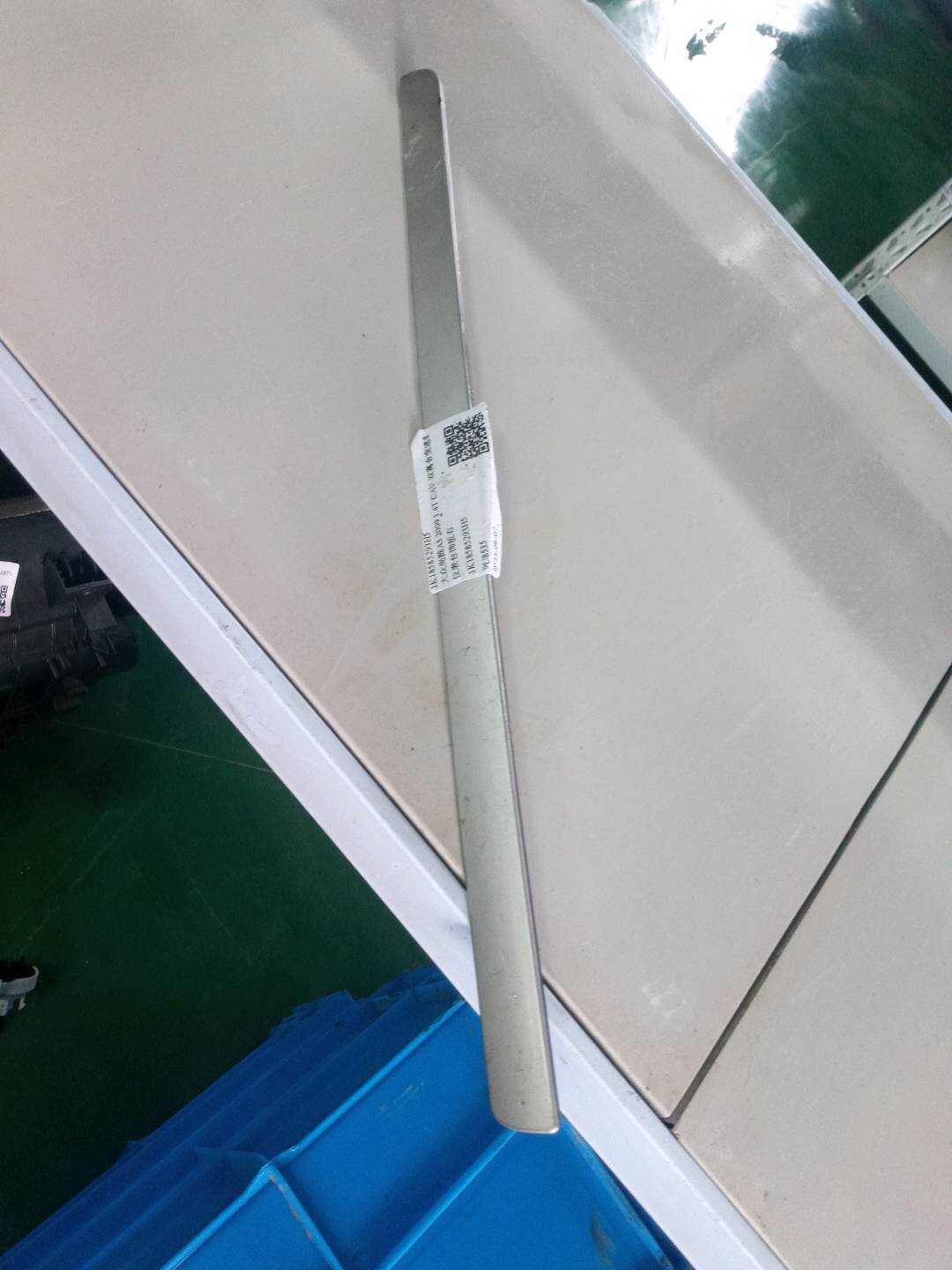 1K18585293H5 仪表台饰板右