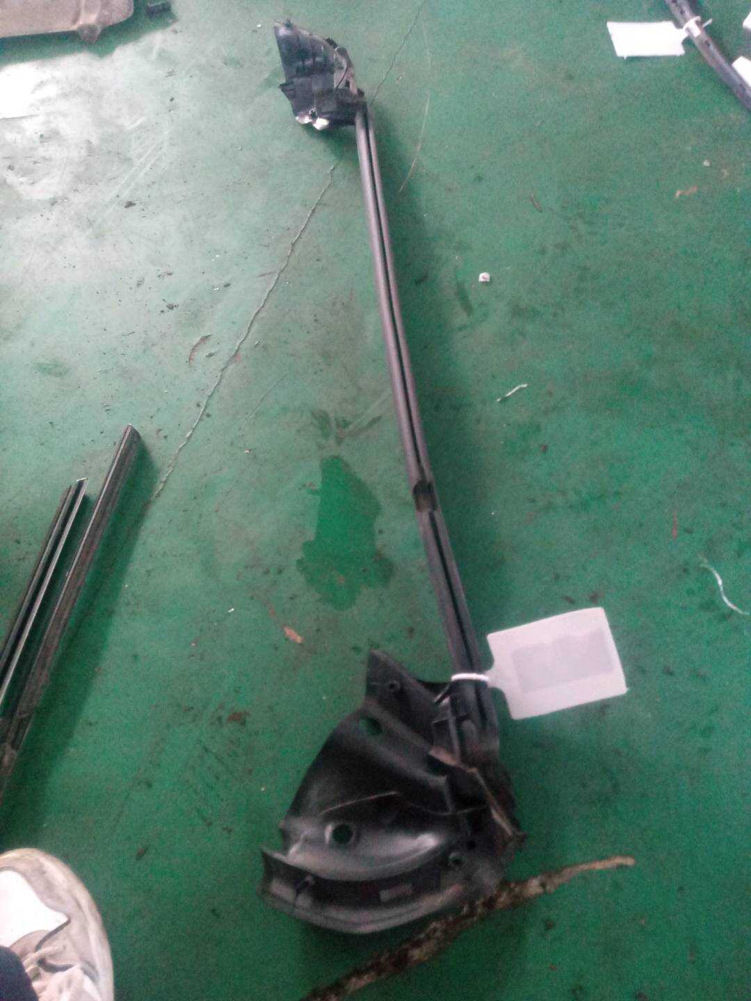A2187350765 后门玻璃压条(左内)