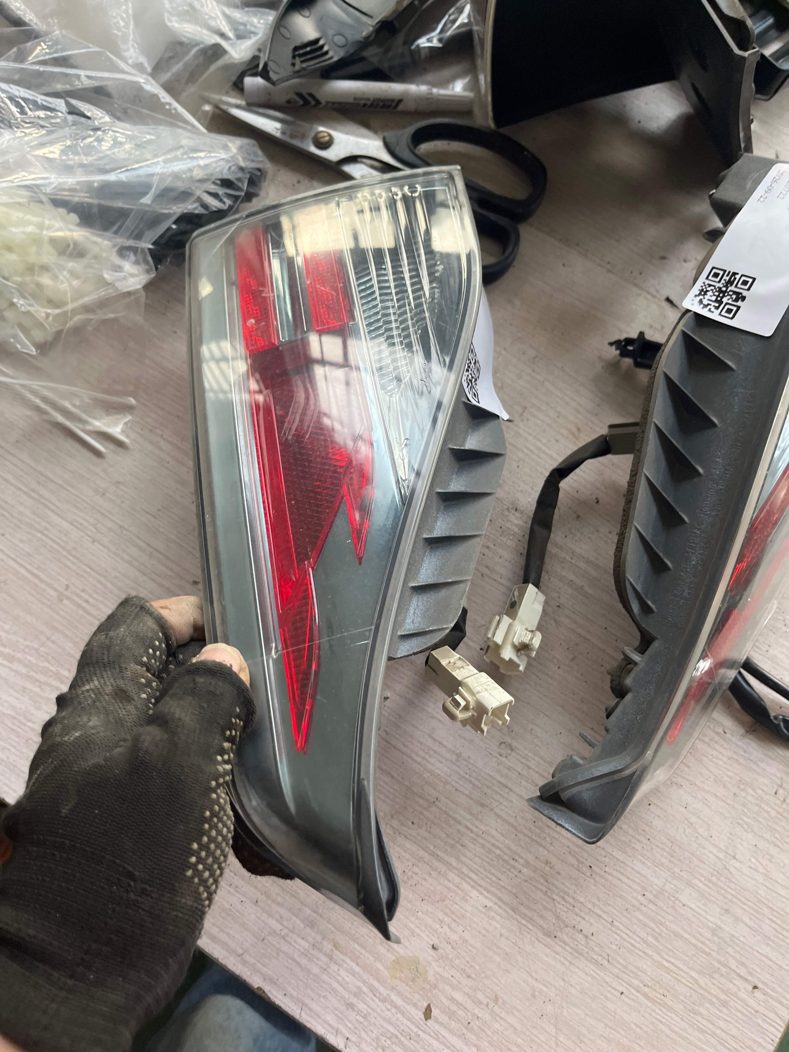 8159176010 内尾灯半总成(左)