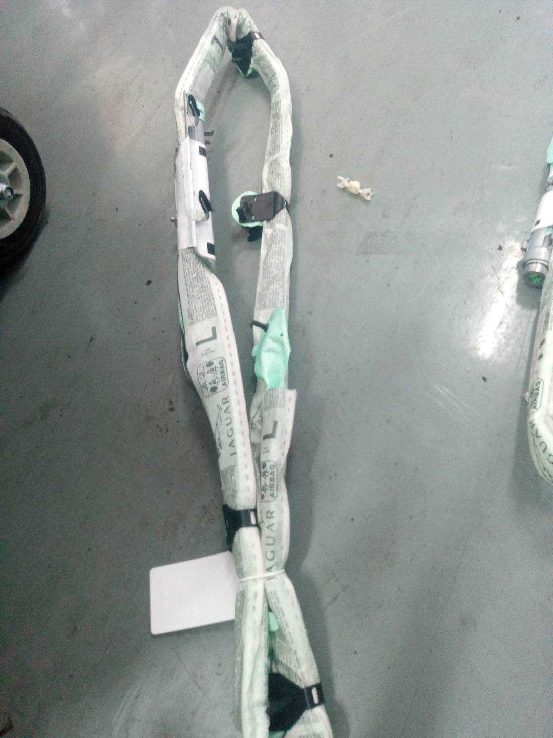 C2Z3355 车顶窗帘气囊组件(左)
