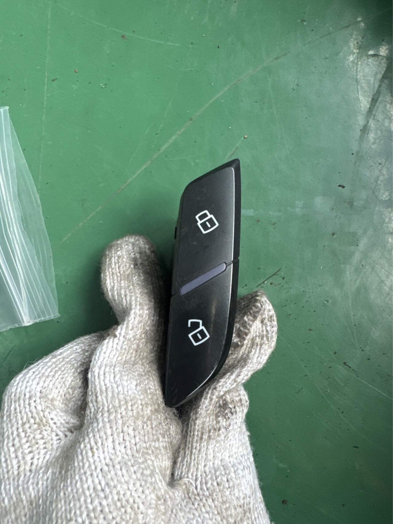 10243026 Door Lock Switch
