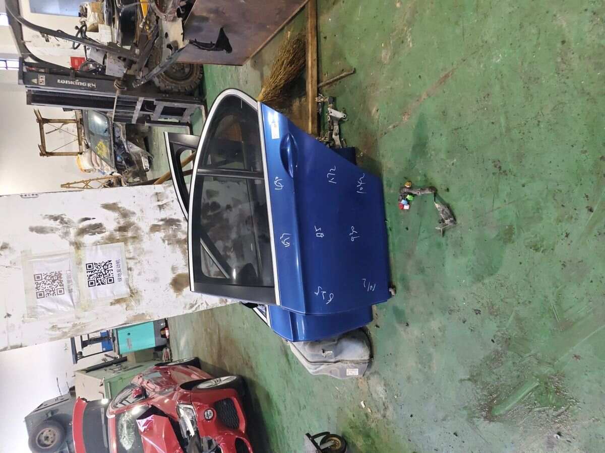 41009628755 Rear Door Shell, Left