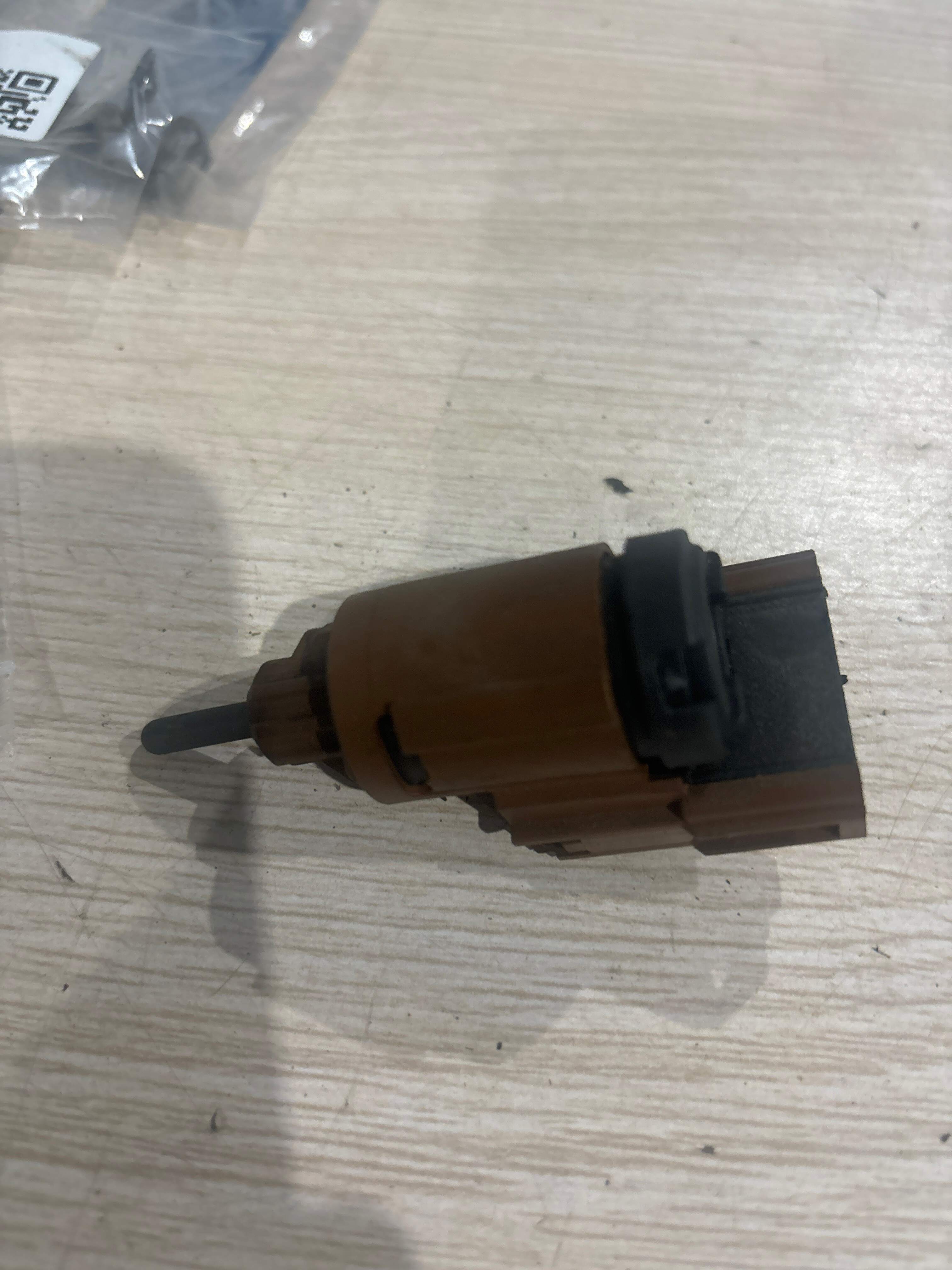 3B0945511 Brake Light Switch