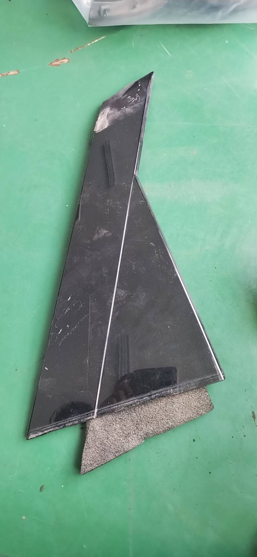 10155432 Rear Door Window Frame Rear Trim Assembly