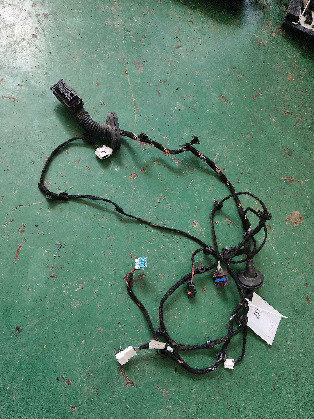 MEH4002200 右前门线束