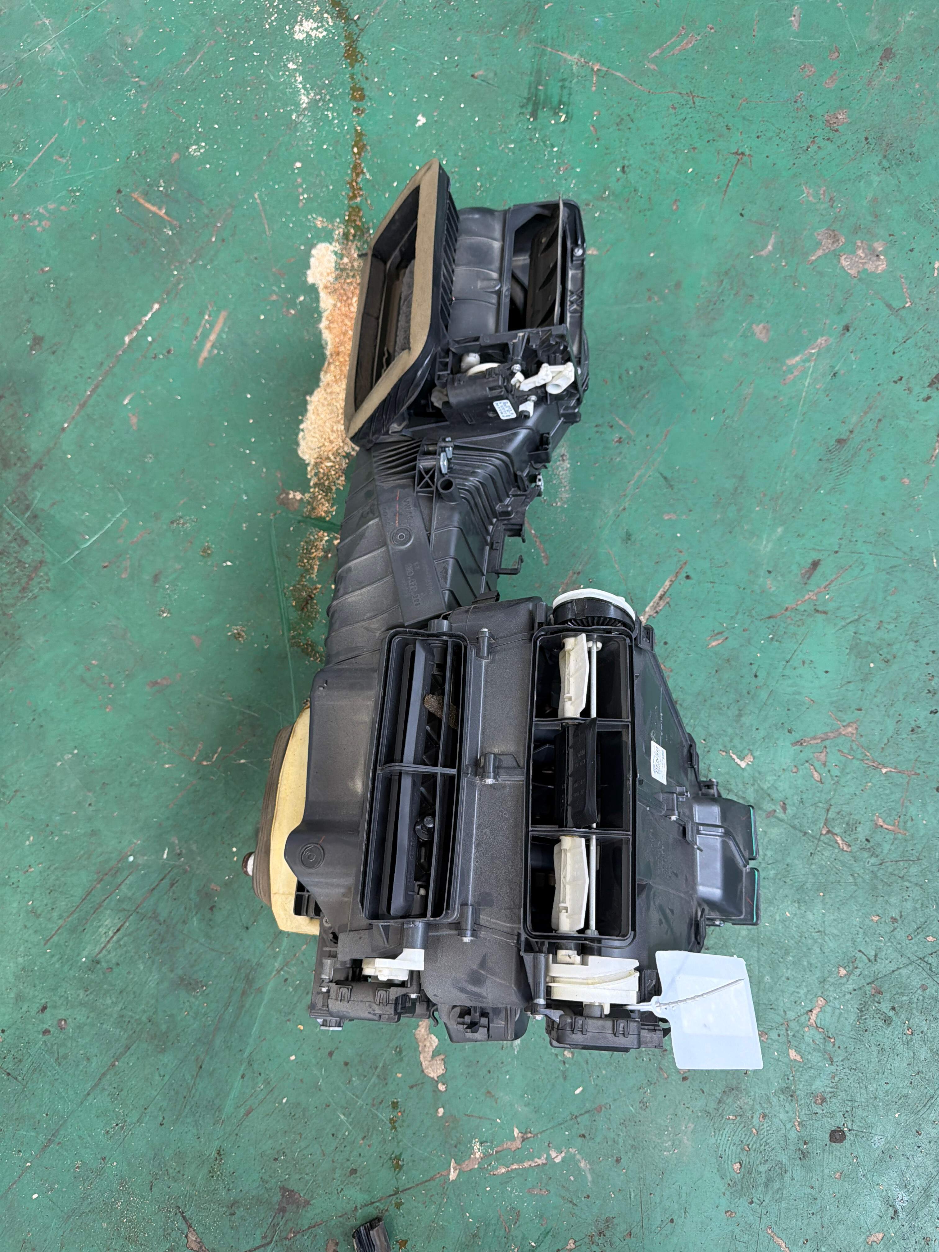 L3C1898063A 蒸发器总成