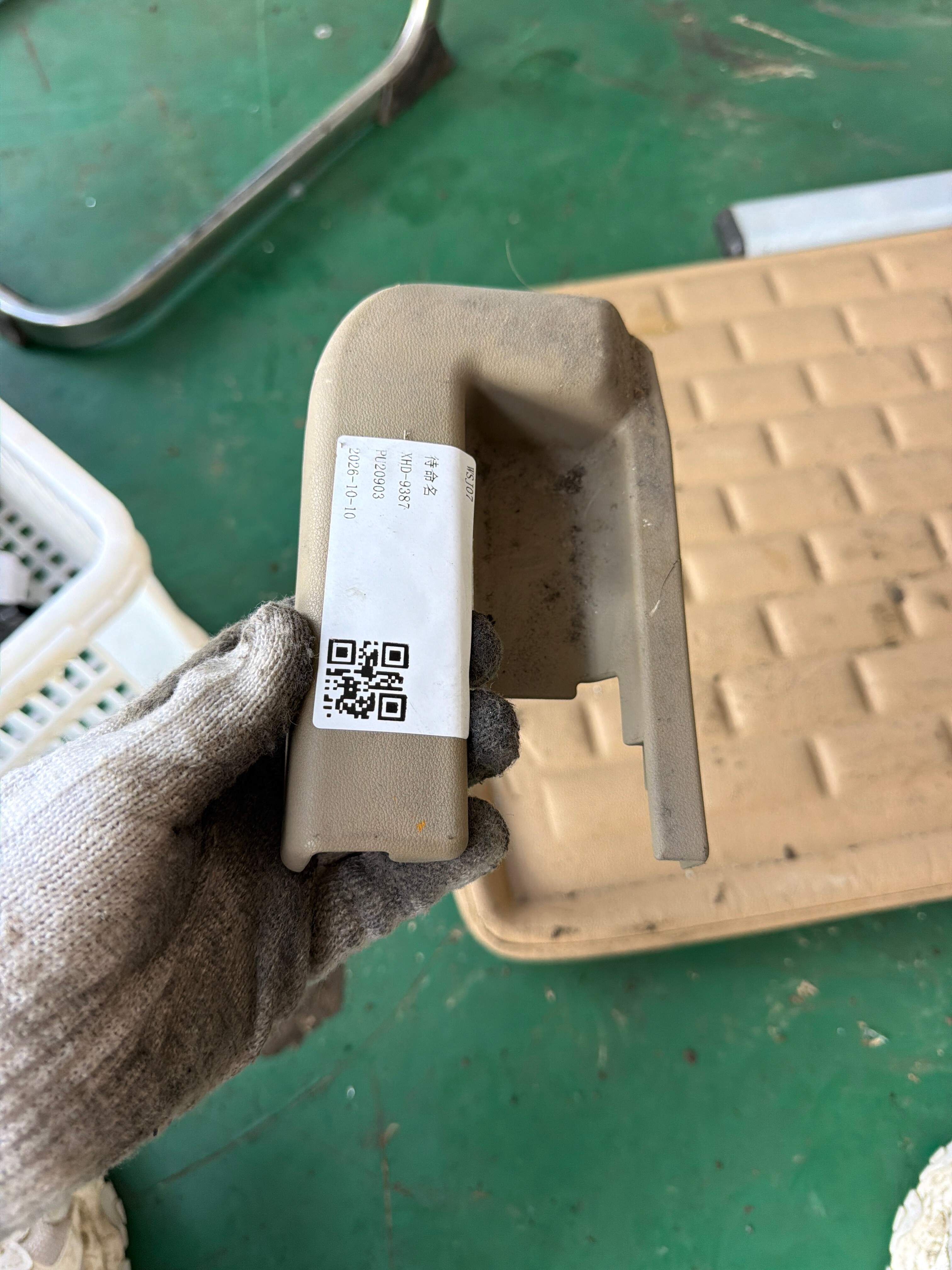 799680R030E0 后排5号座椅撑脚侧盖