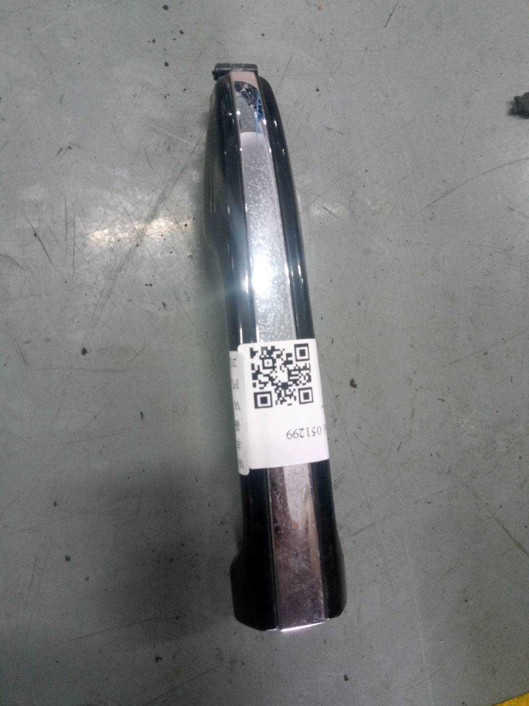 692050N010A0 后门内拉手（右）