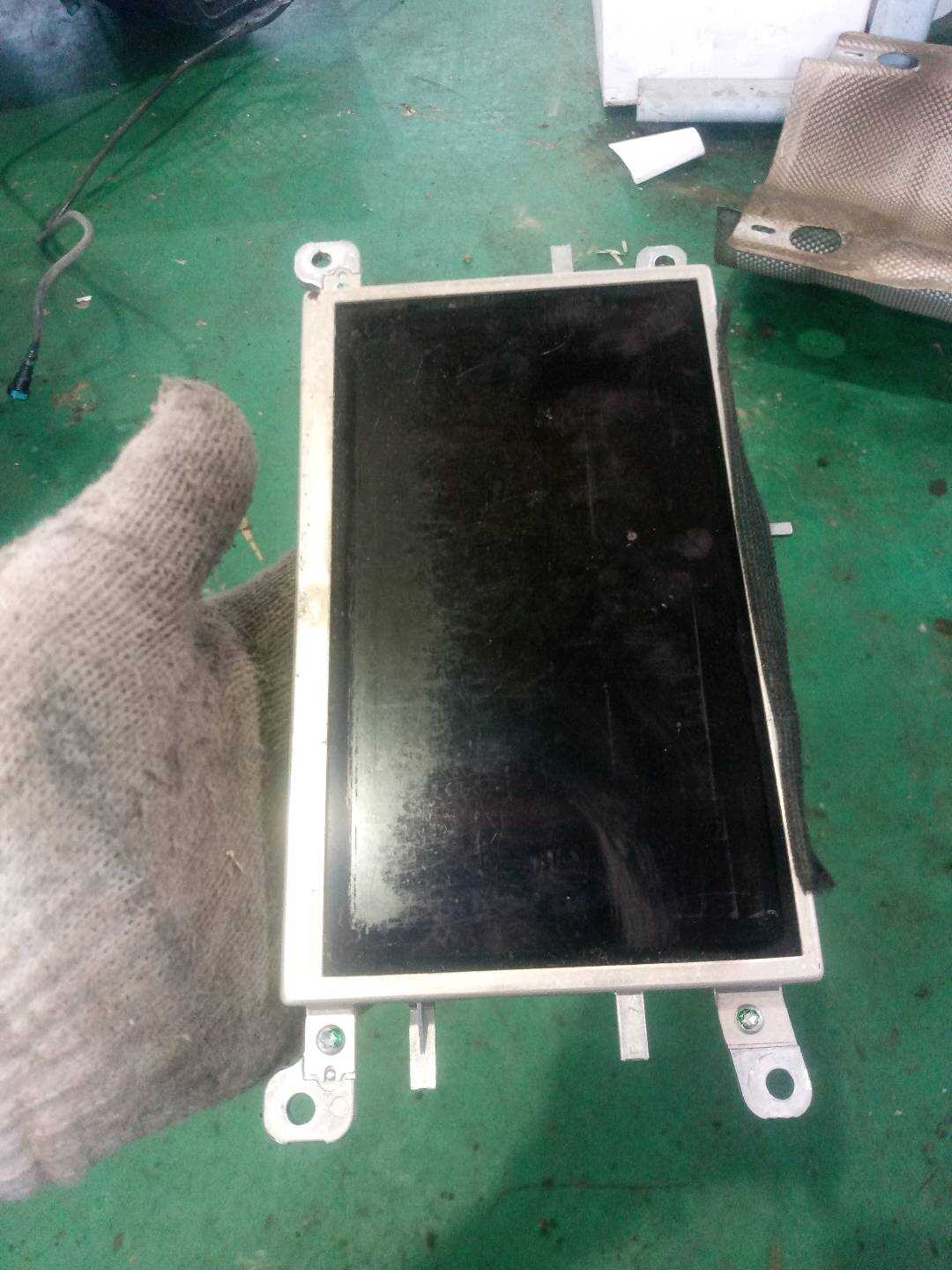 8T0919603F Dashboard Center Display