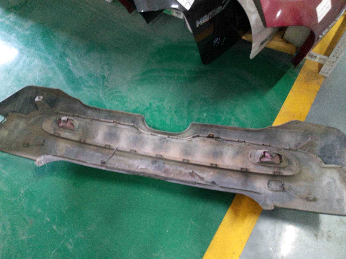 51122755692 后保险杠皮
