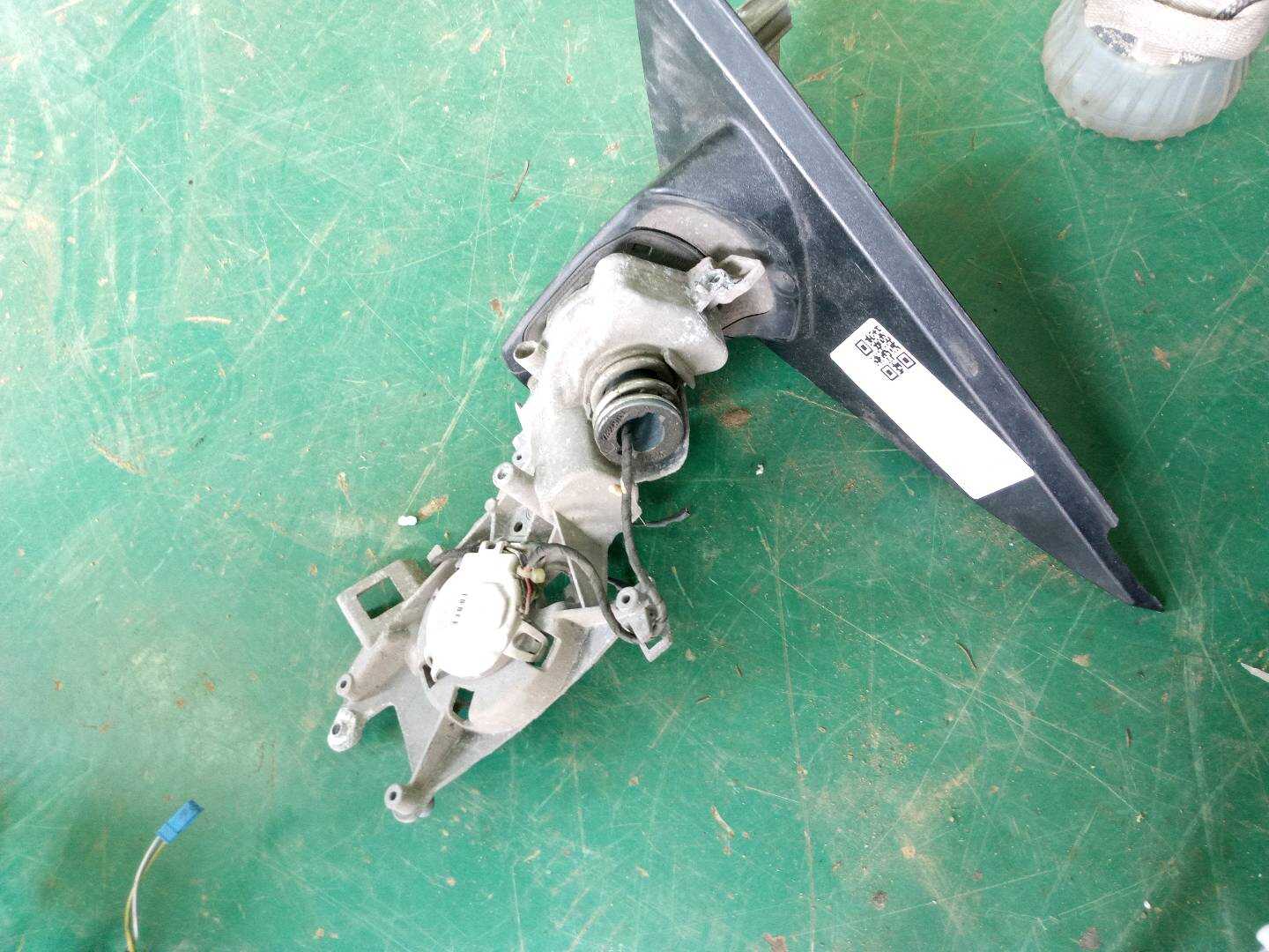 51167395225 Side Mirror Mounting Base, Left