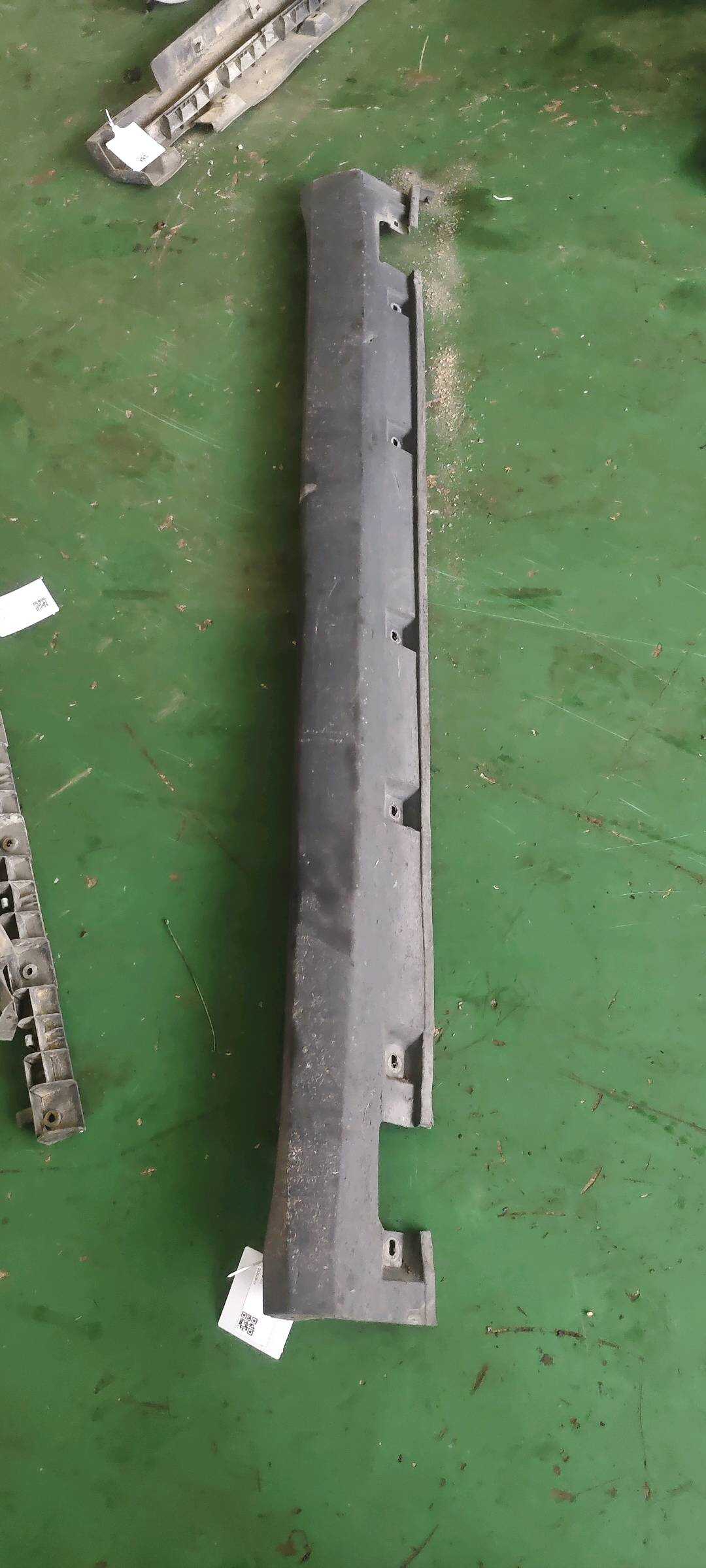 A1646900740 底大边(左)