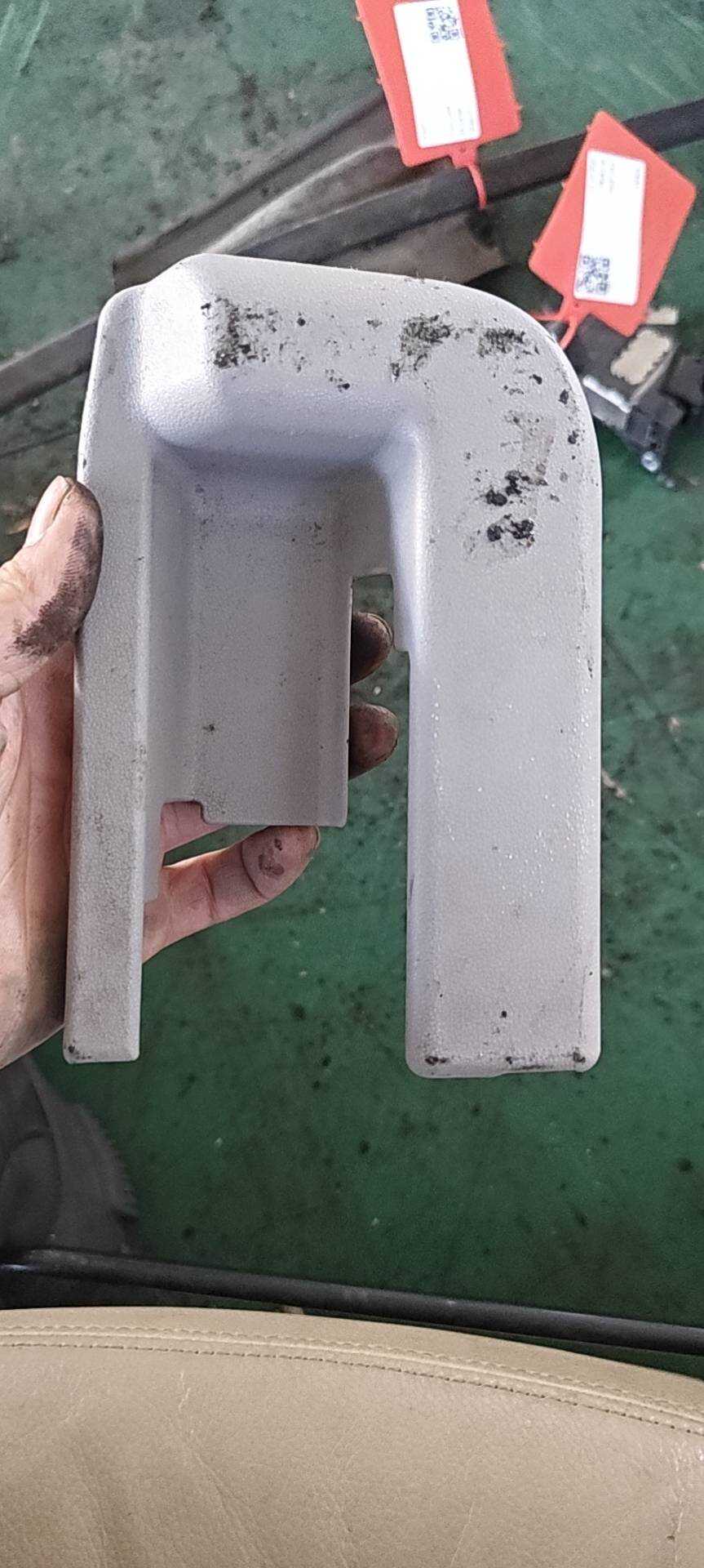 799650R030B0 后排2号座椅撑脚侧盖