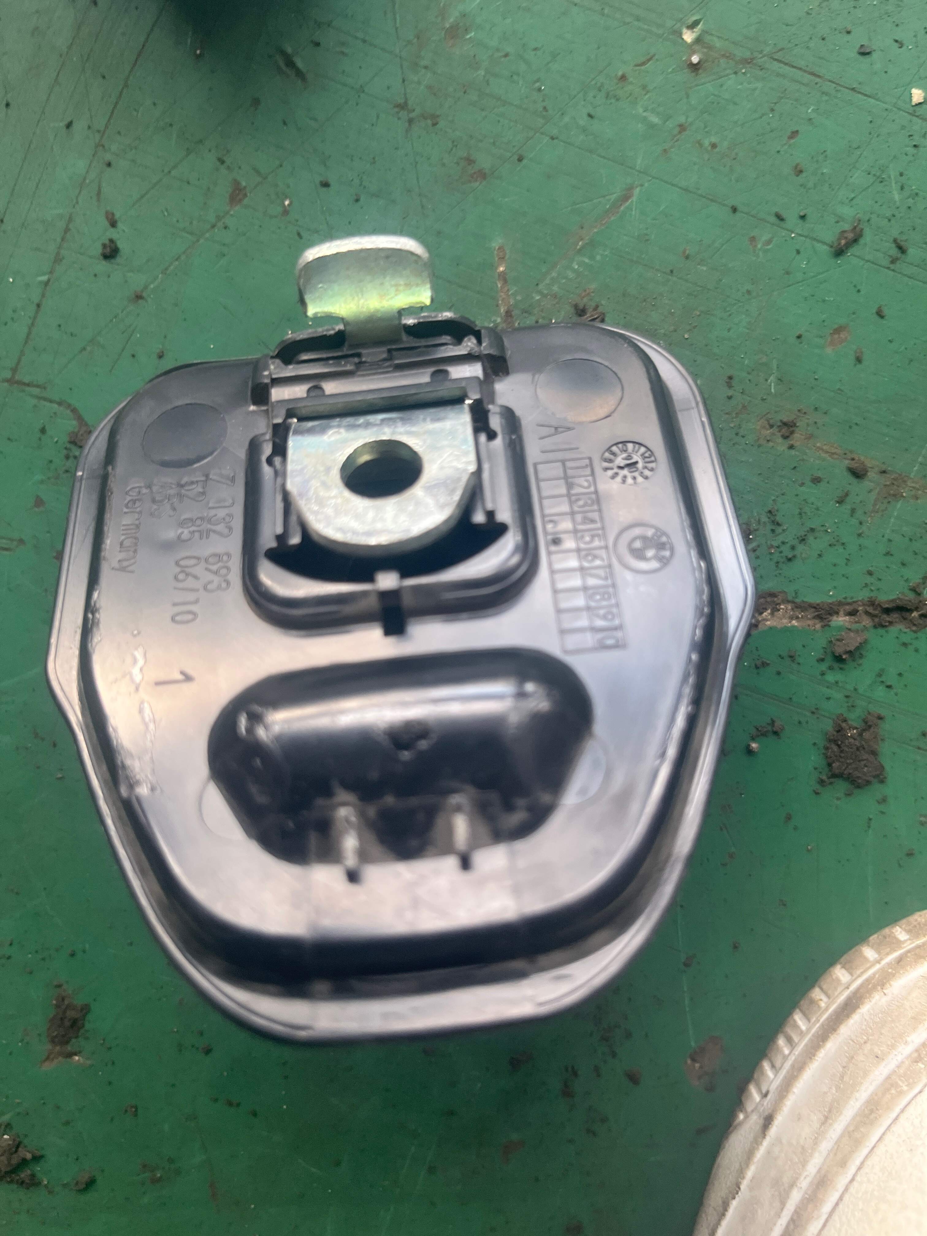 51476949852 Locking Piece Trim Panel