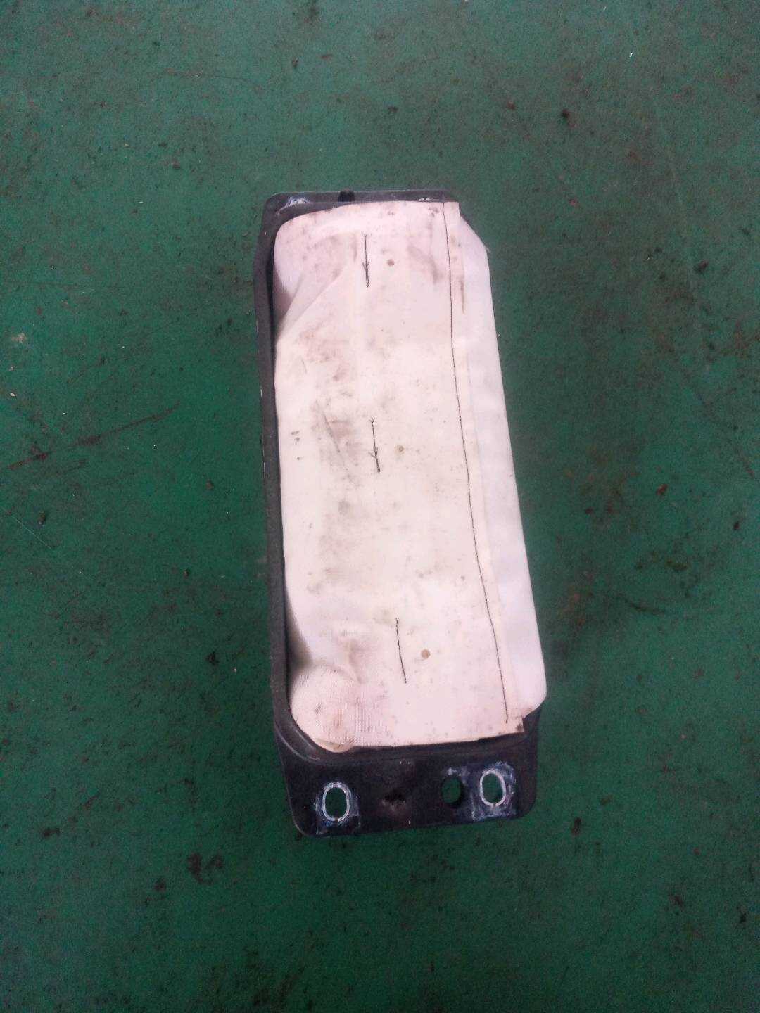 L8WD880204D Passenger Airbag